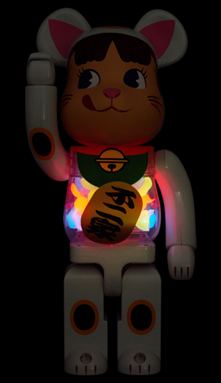 100% & 400% BE@RBRICK 招き猫 ペコちゃん 白メッキ 蓄光ミルキー入り