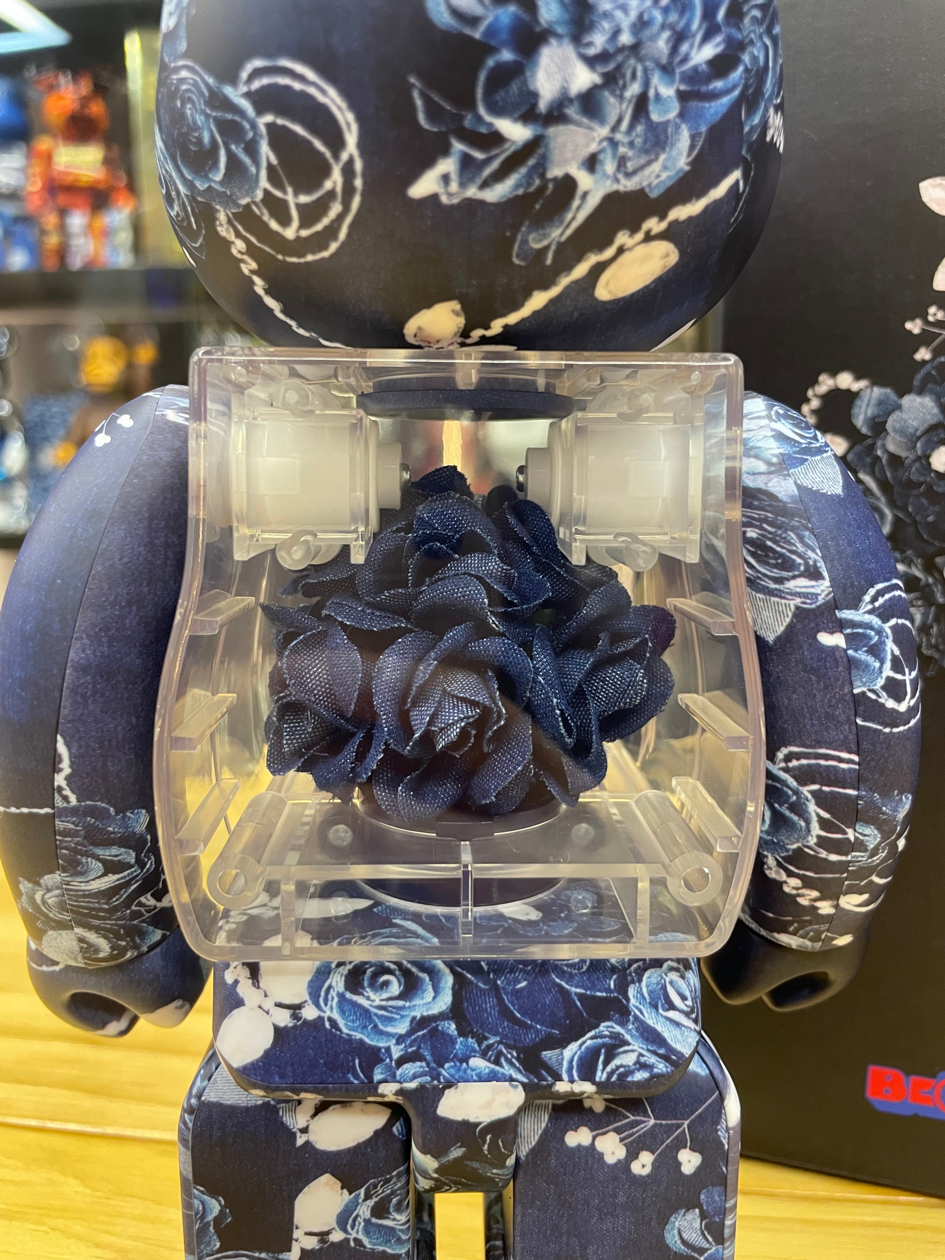 400% BE@RBRICK FLOR@ DENIM