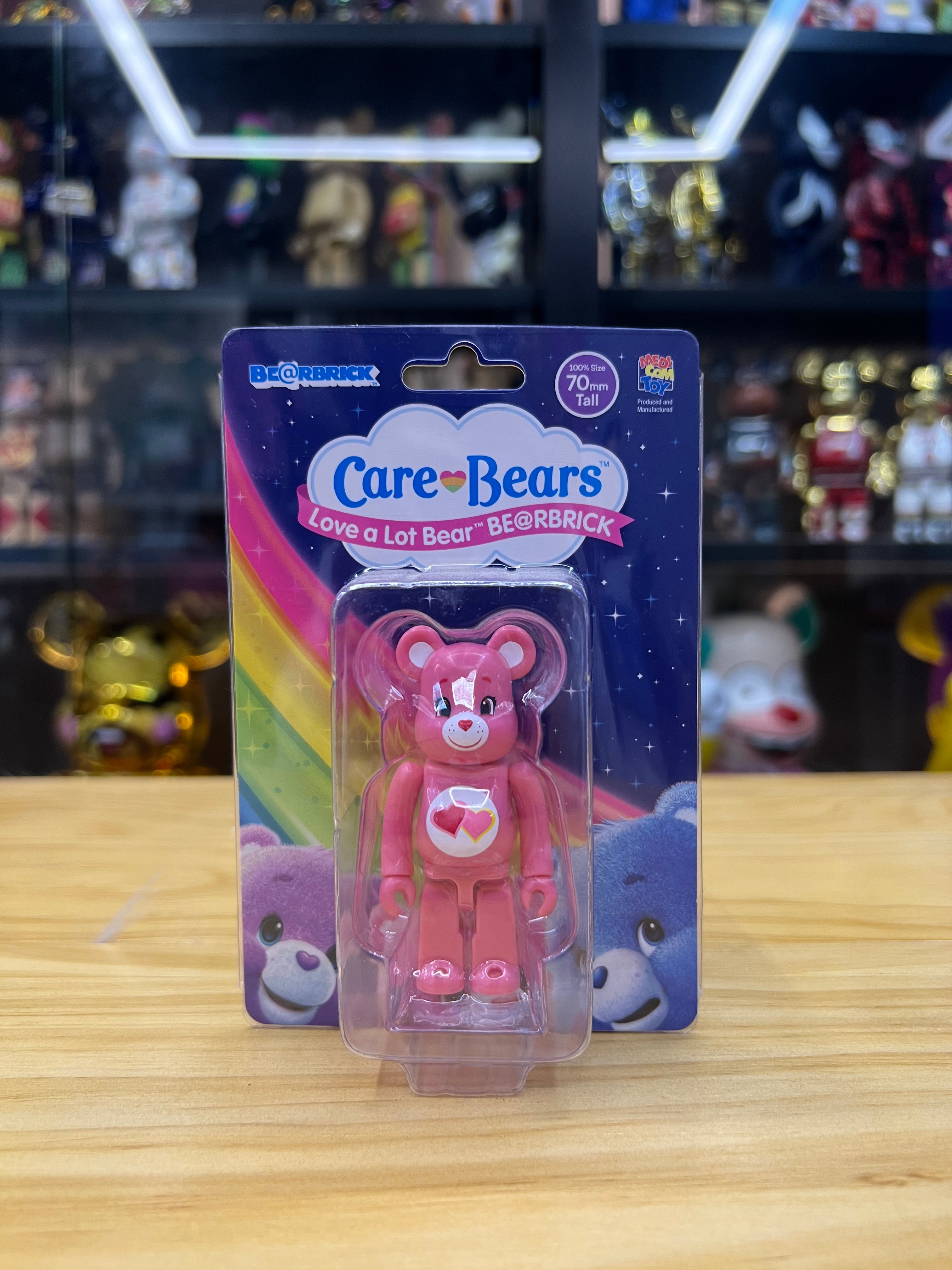 100% Be@rbrick Love a Lot Bear Cheer Care Bears (粉紅色) – Madmaxtoys