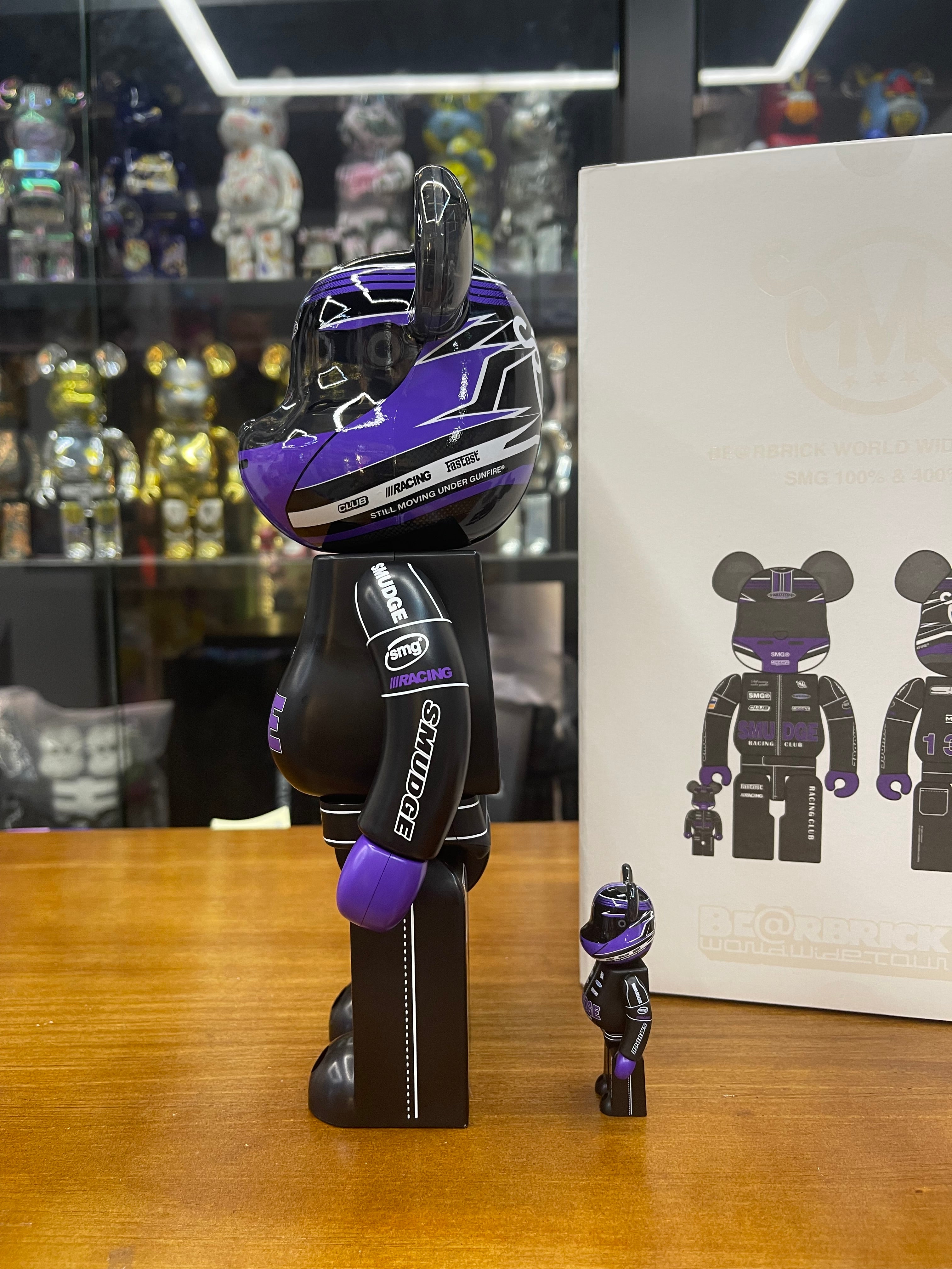 100% & 400% Be@rbrick World Wide Tour 3 SMG
