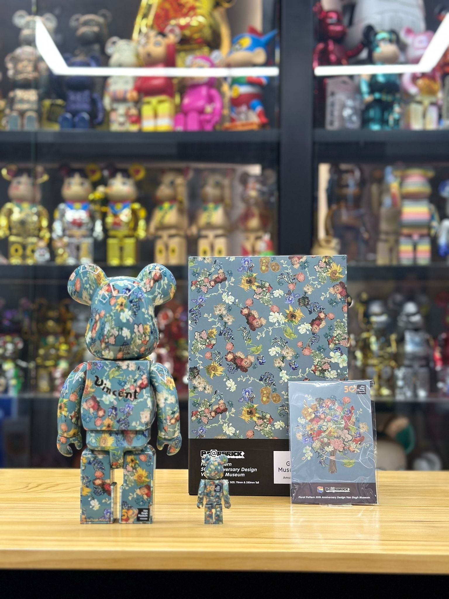100% & 400% BE@RBRICK × Van Gogh Museum Floral Pattern 50th Anniversary Design Van Gogh Museum 梵高
