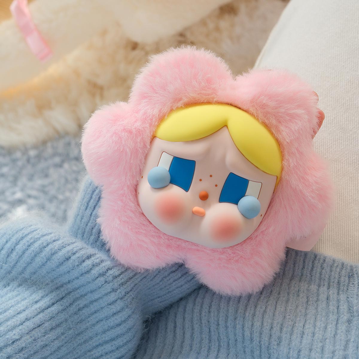 POP MART CRYBABY悲傷俱樂部系列-硅膠毛絨耳機包 Sad Club Series-Silicone Plush Earphone Bag