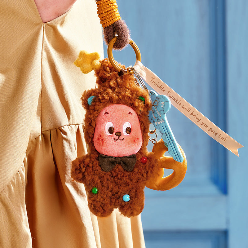 POP MART Twinkle Twinkle Savor the Moment Series-Fresh-baked Mini Cookies Plush Pendant Blind Box 星星人美味時刻系列-現烤小餅乾毛絨挂件盲盒