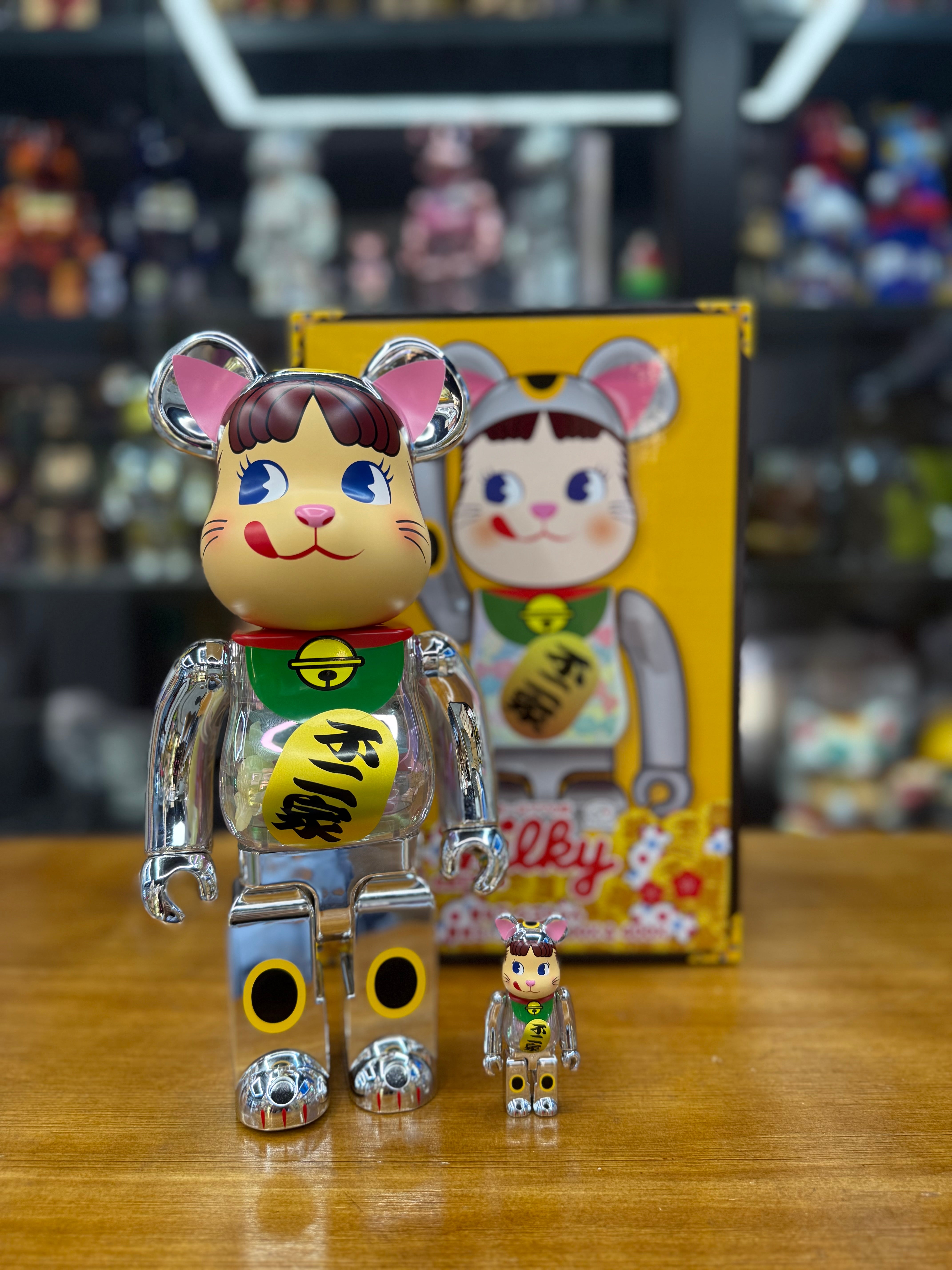 100% & 400% BE@RBRICK 招き猫 ペコちゃん 銀メッキ 蓄光ミルキー入り