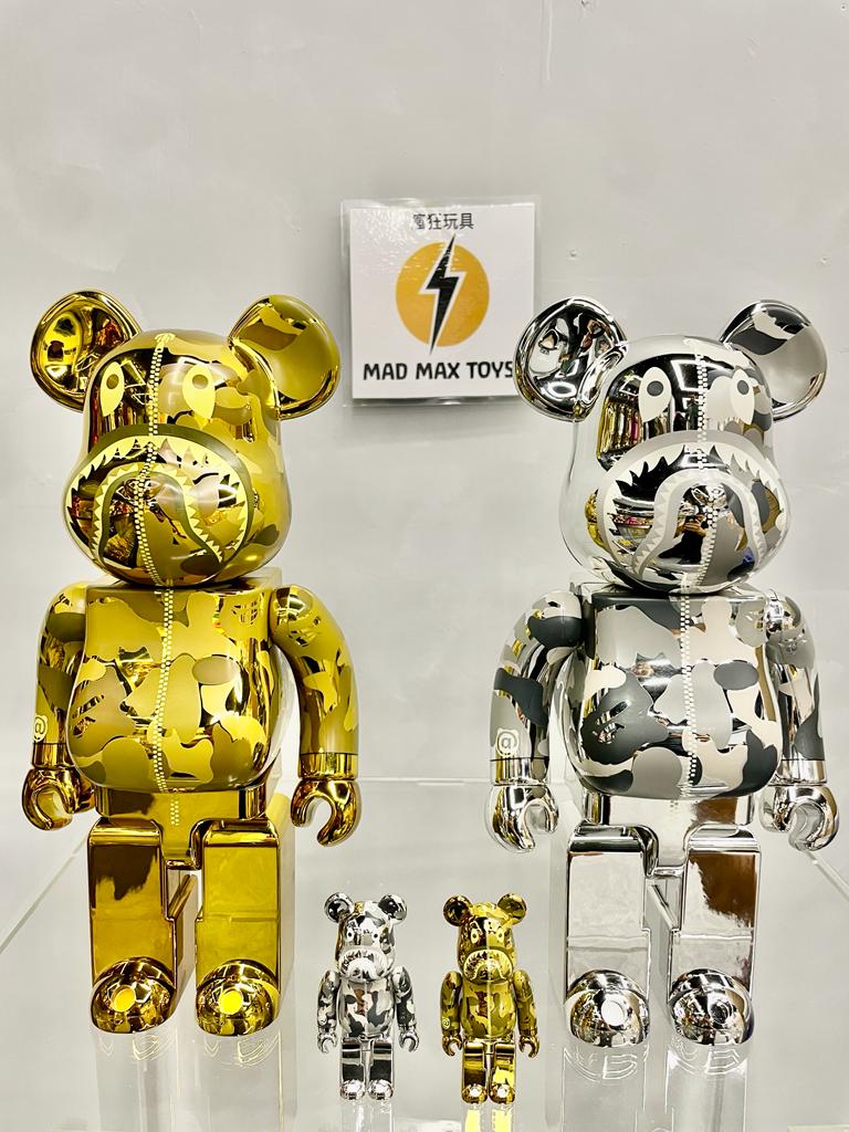 100% & 400% BAPE(R) CAMO SHARK GOLD & SILVER (金&銀)