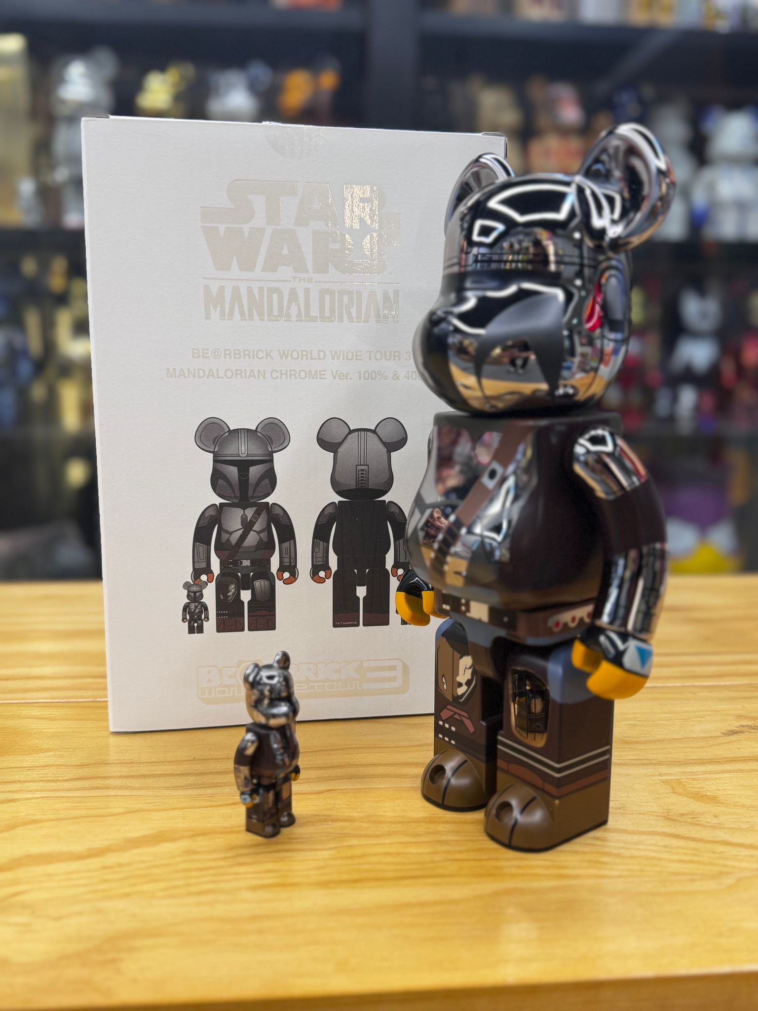 100% & 400% BE@RBRICK THE MANDALORIAN CHROME Ver. (Star Wars)