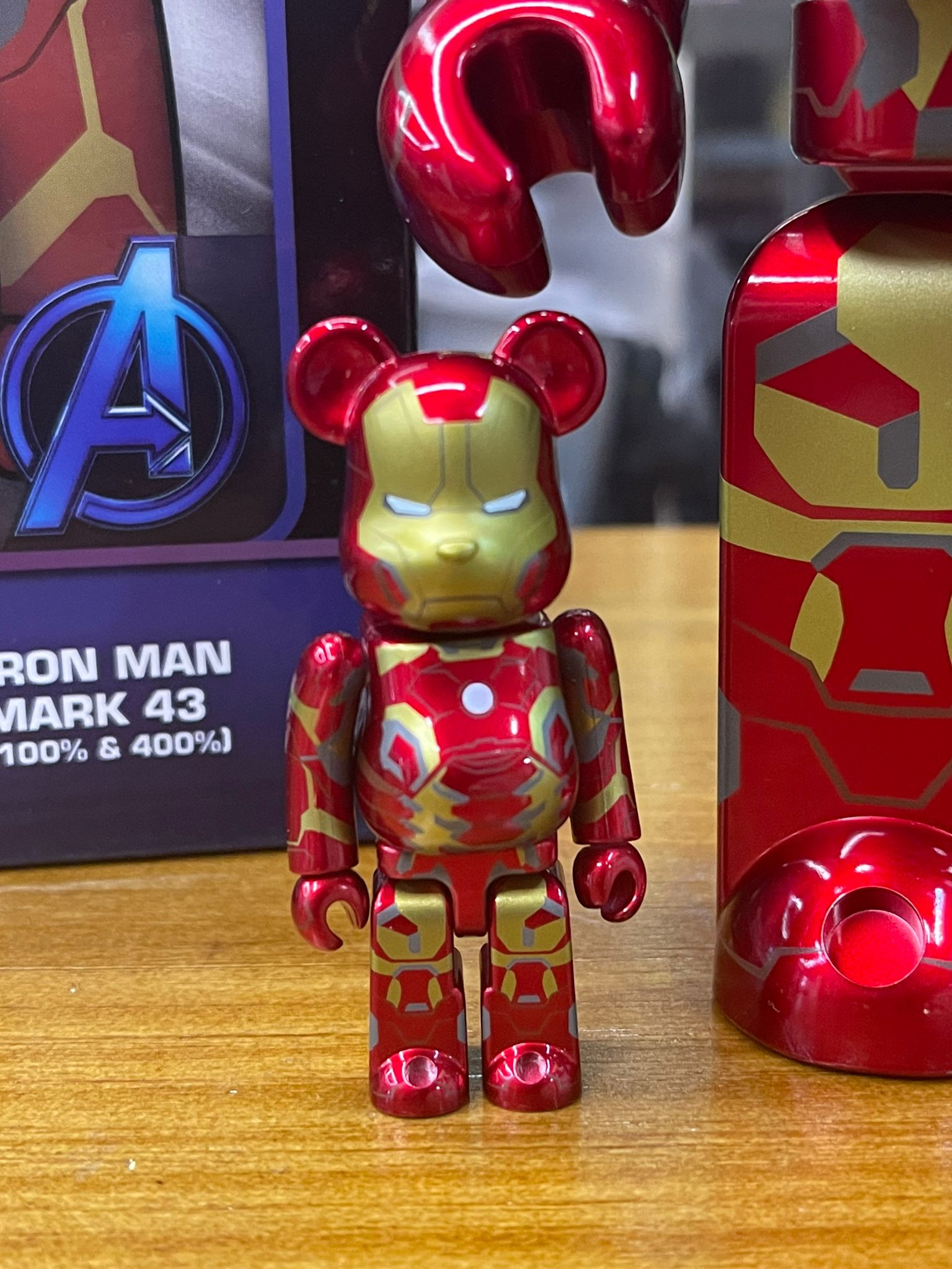 100% & 400% BE@RBRICK IRON MAN MARK 43