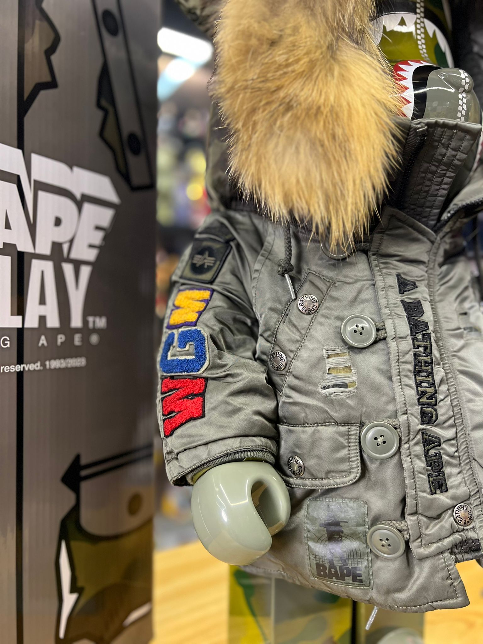 1000% BE@RBRICK BAPE(R) × ALPHA CAMO SHARK 2023