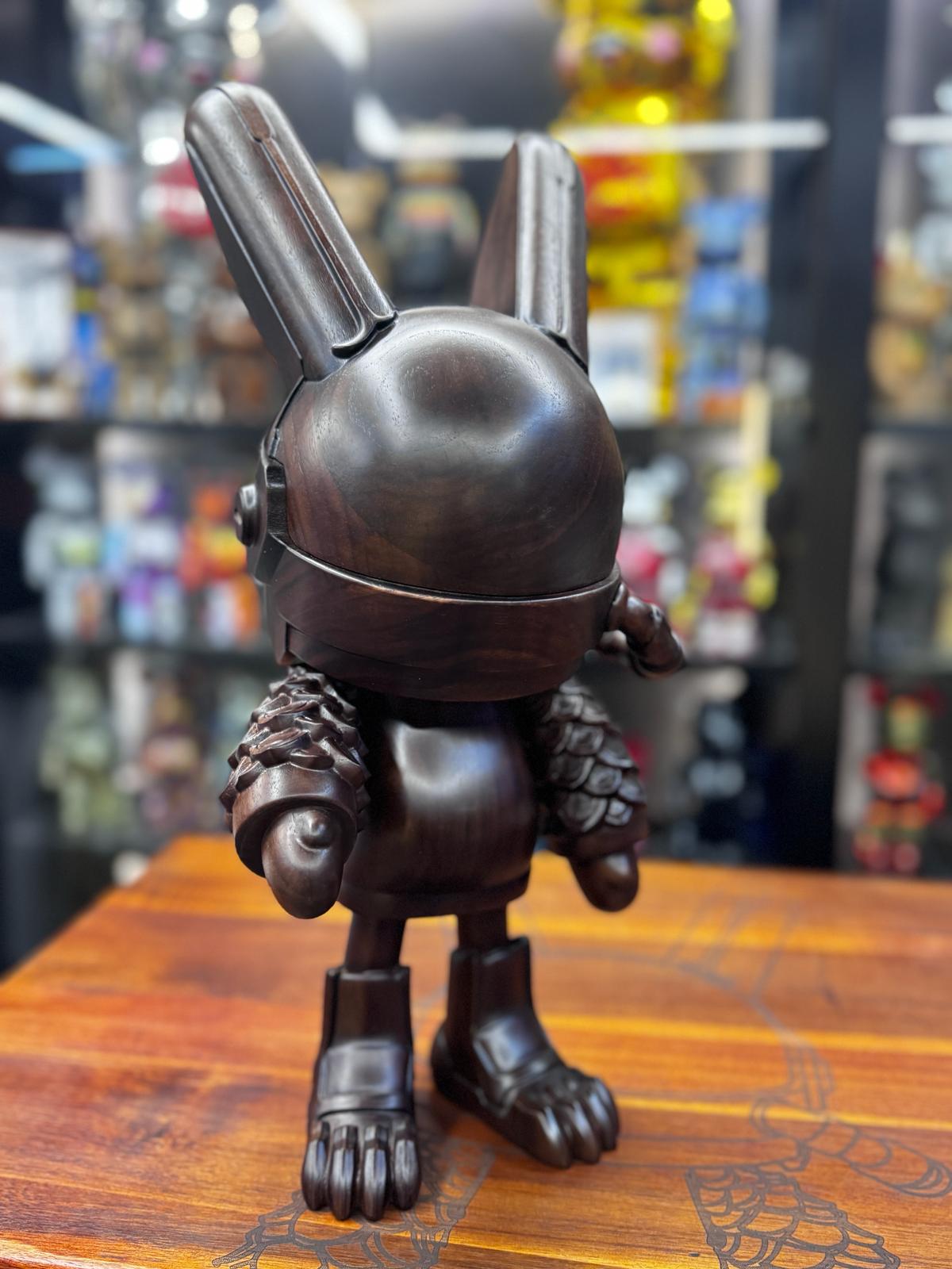 600% ROBBi甲辰木雕藏品