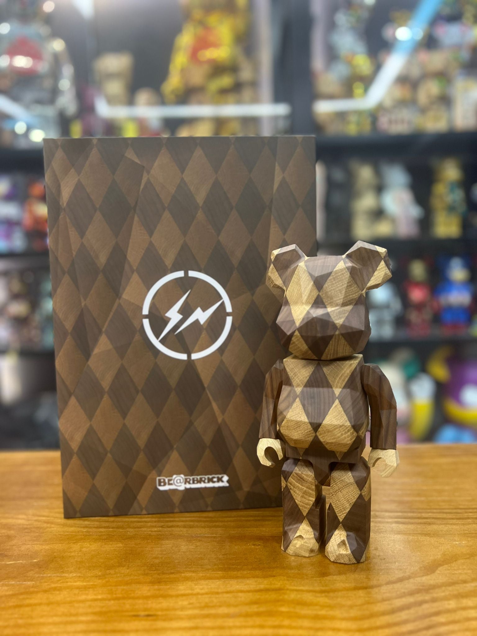 400％ BE@RBRICK カリモクfragmentdesign polygon-LATTICE PATTERN ...