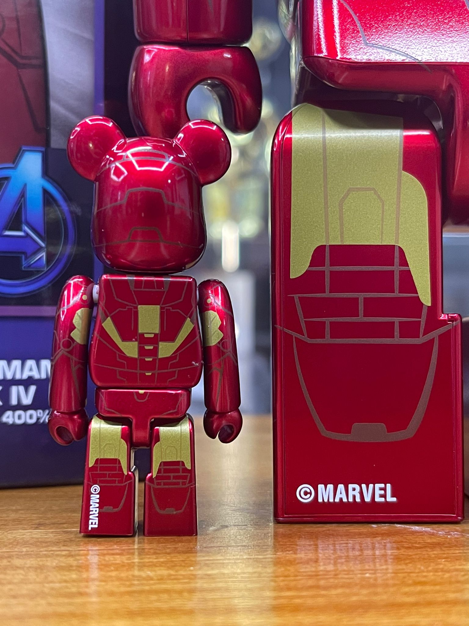 100% & 400% BE@RBRICK IRON MAN MARK IV