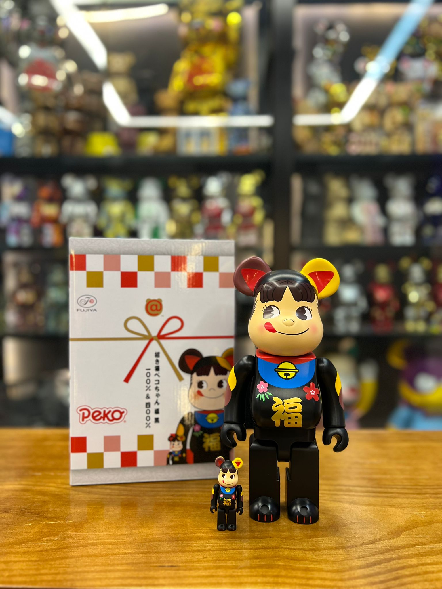 100% & 400% BE@RBRICK 招き猫 ペコちゃん 福 黒