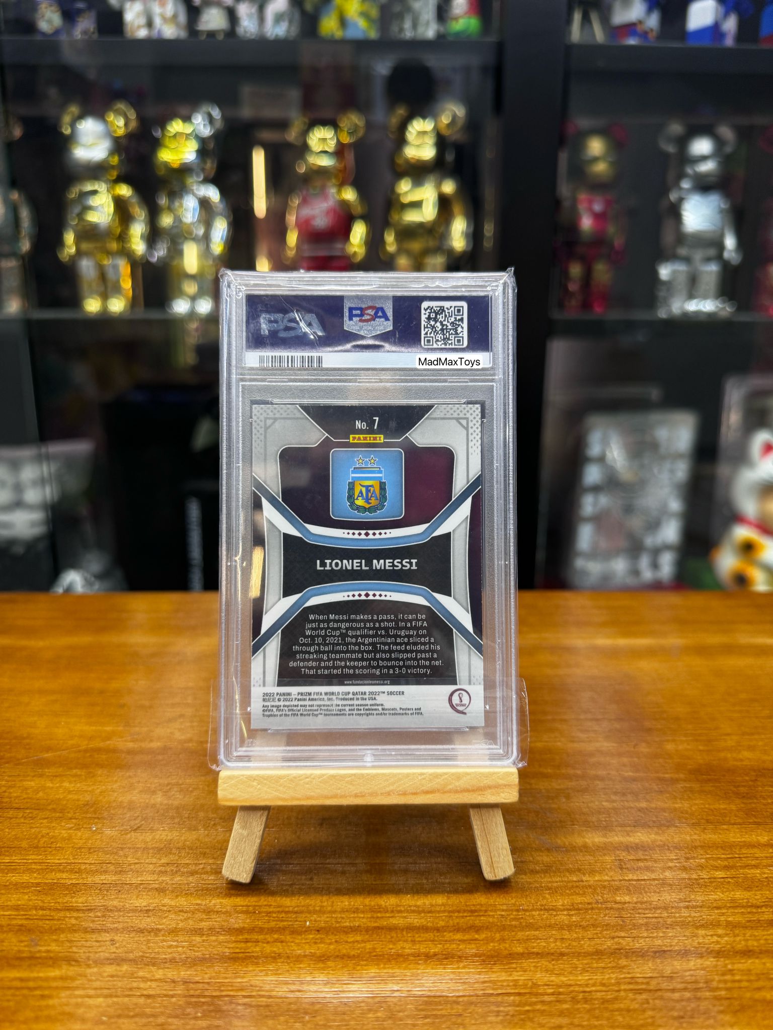 PSA 10 2022 PRIZM W/C QATAR LIONEL MESSI