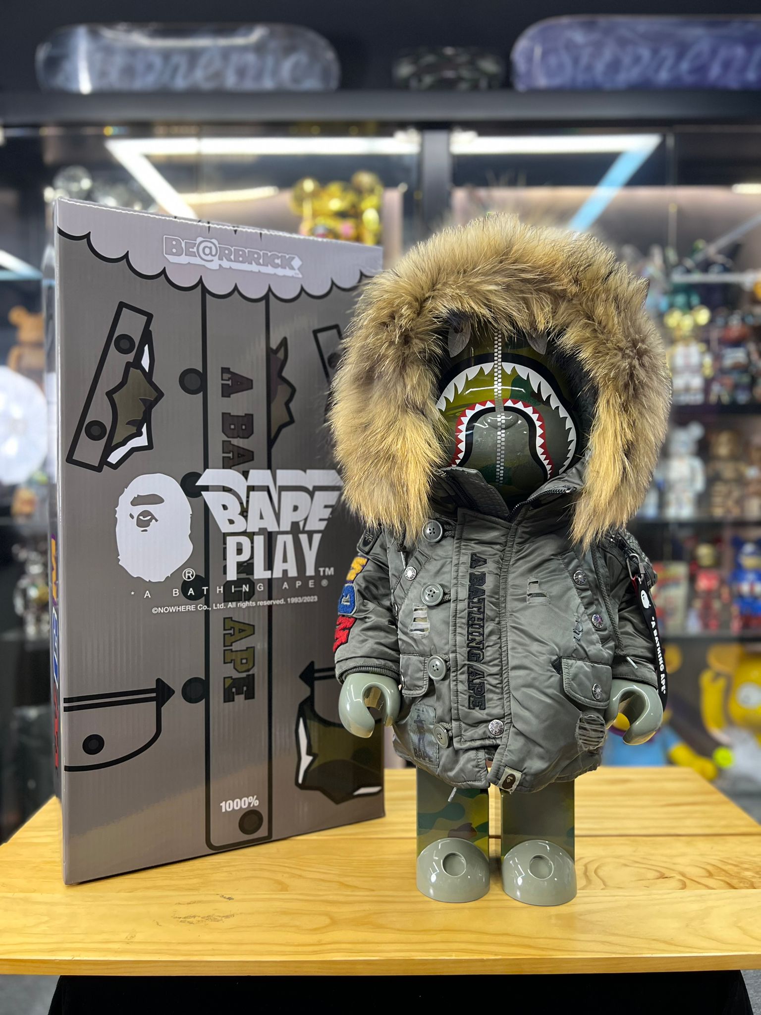 1000％ BE@RBRICK BAPE(R) × ALPHA CAMO SHARK 2023