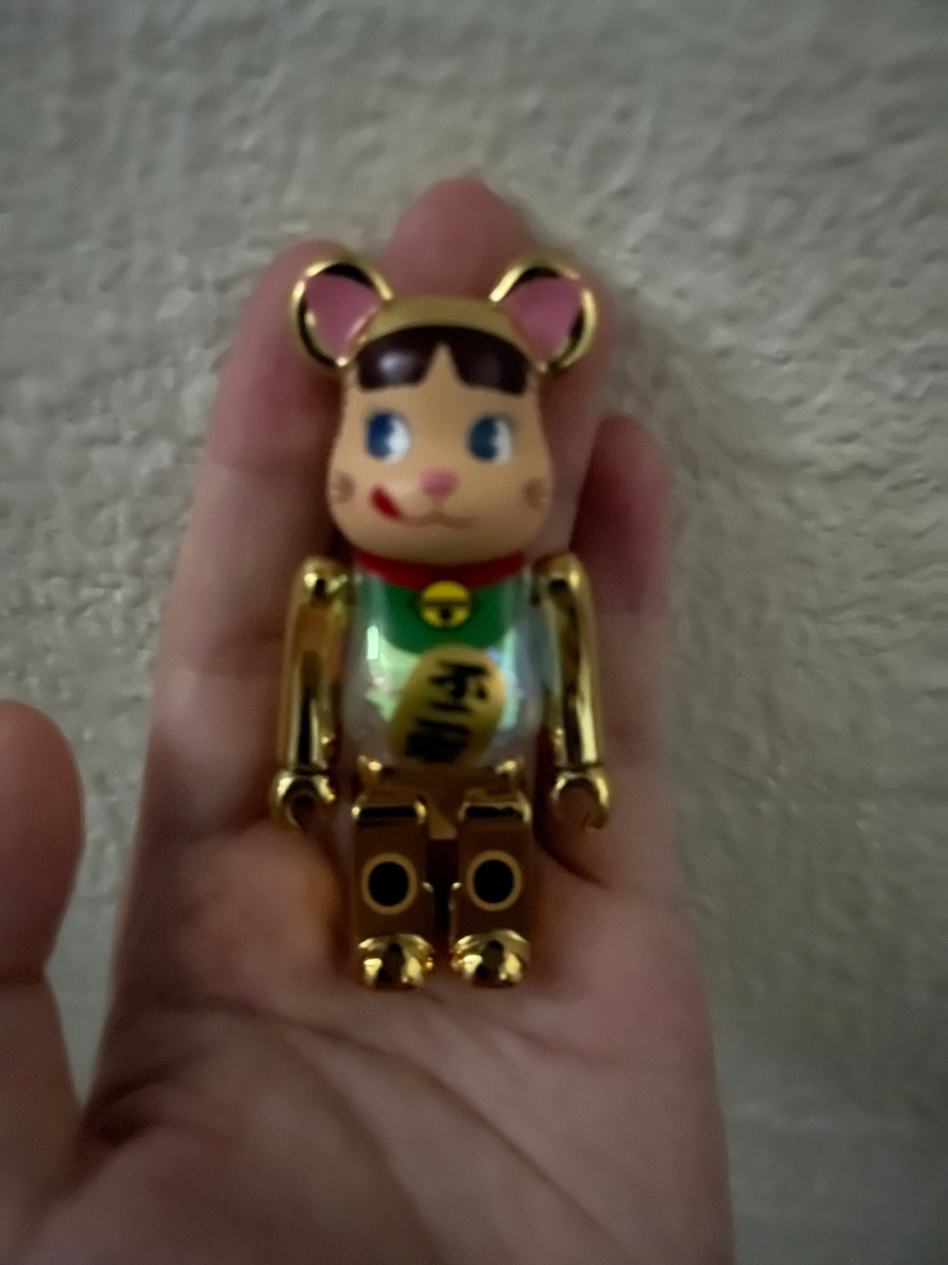 100% & 400% BE@RBRICK 招き猫 ペコちゃん 金メッキ 蓄光ミルキー入り