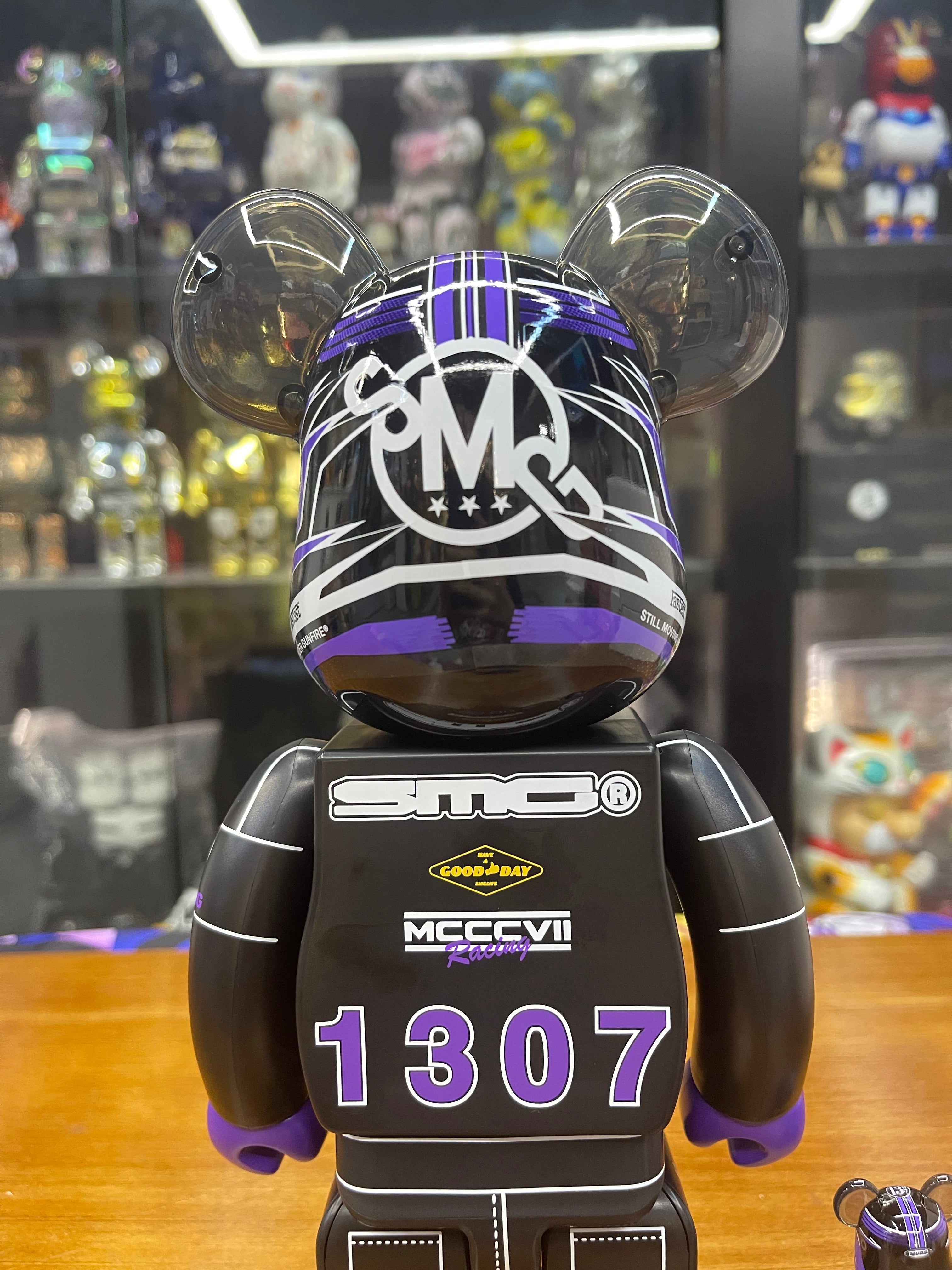 100% & 400% Be@rbrick World Wide Tour 3 SMG