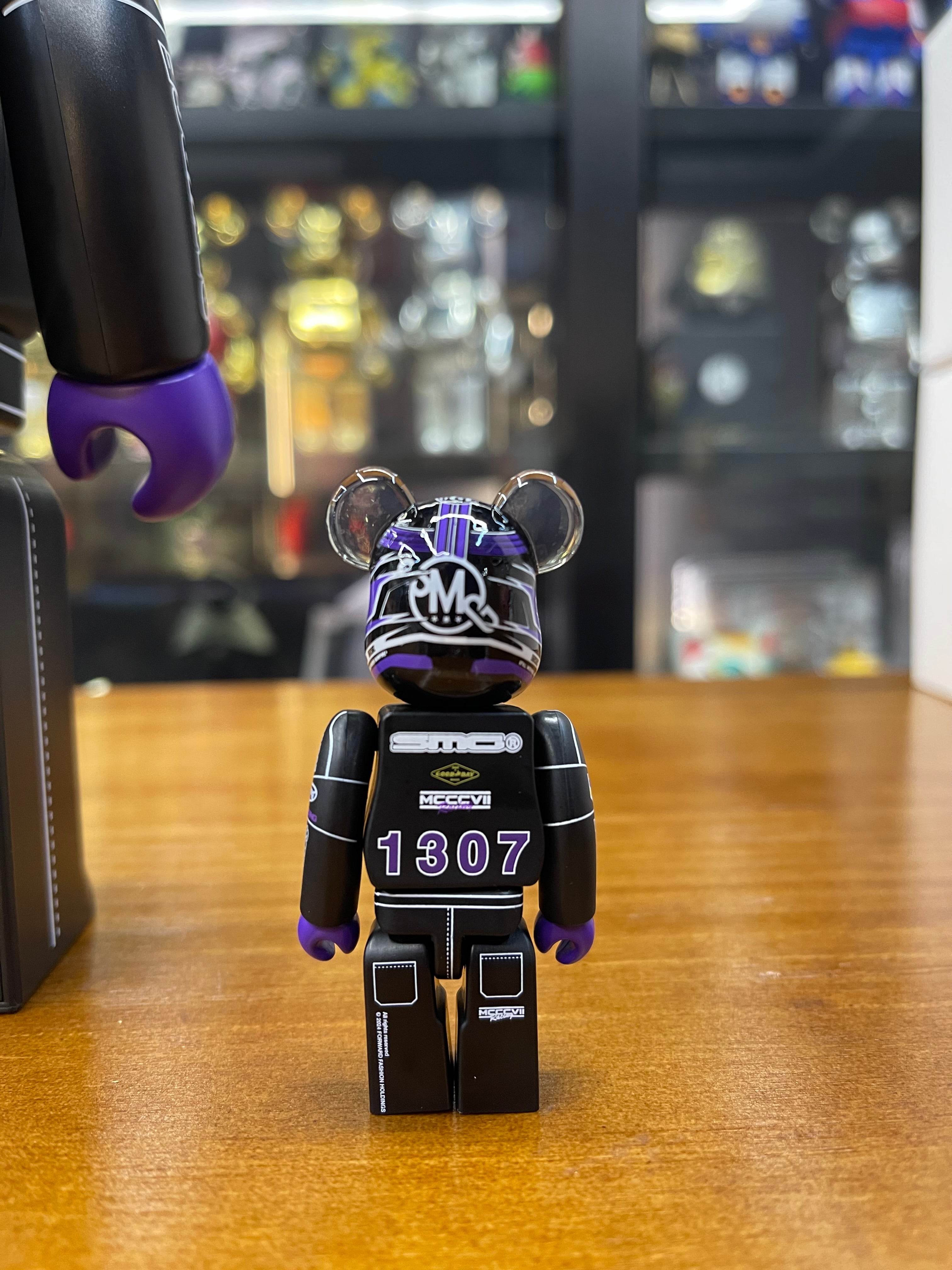 100% & 400% Be@rbrick World Wide Tour 3 SMG