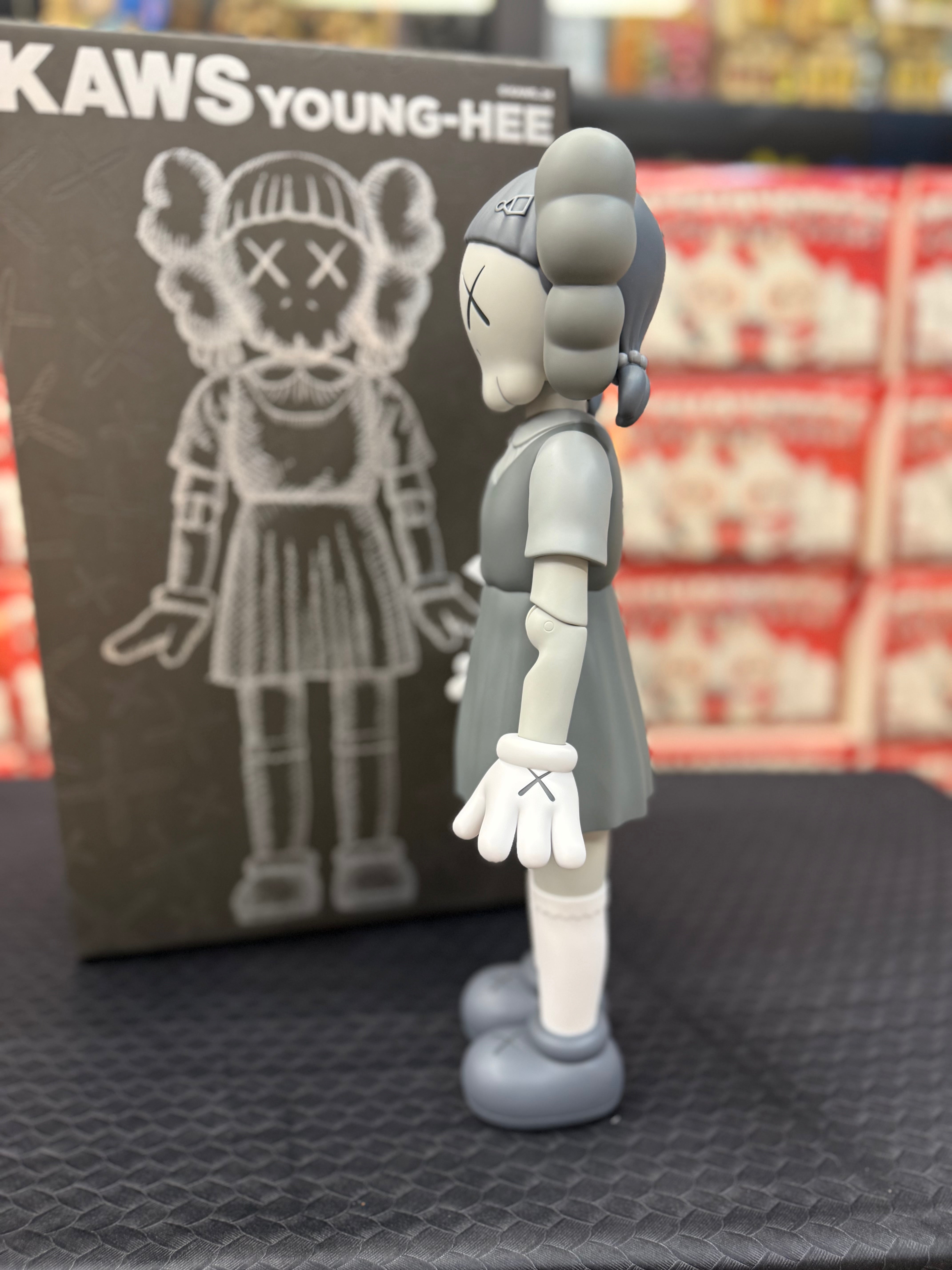 KAWS YOUNG-HEE Figure (Monotone)