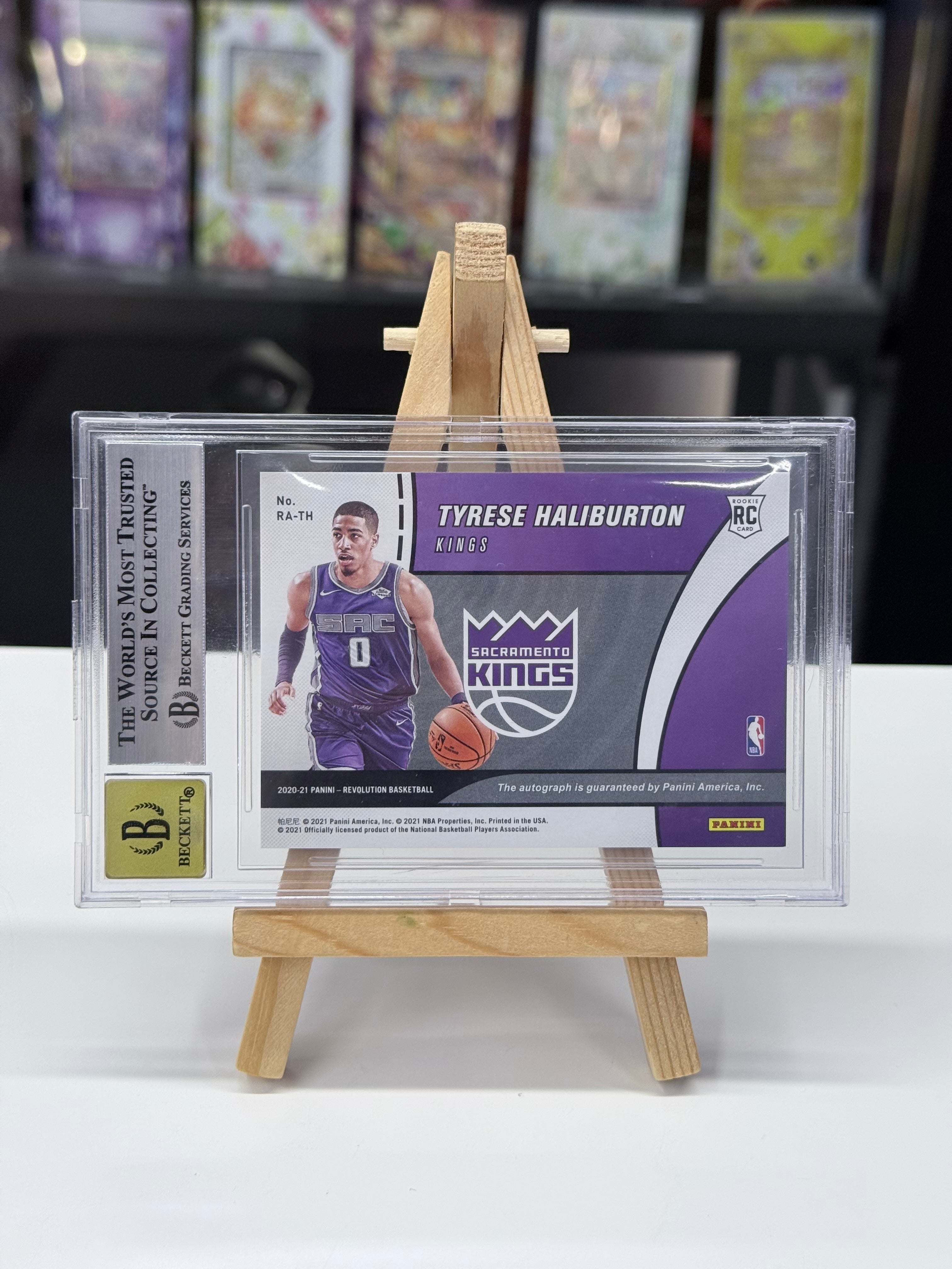 BGS 9/Beckett 10 Autograph 2020-21 Panini Revolution Rookie Autographs #12 Tyrese Haliburton