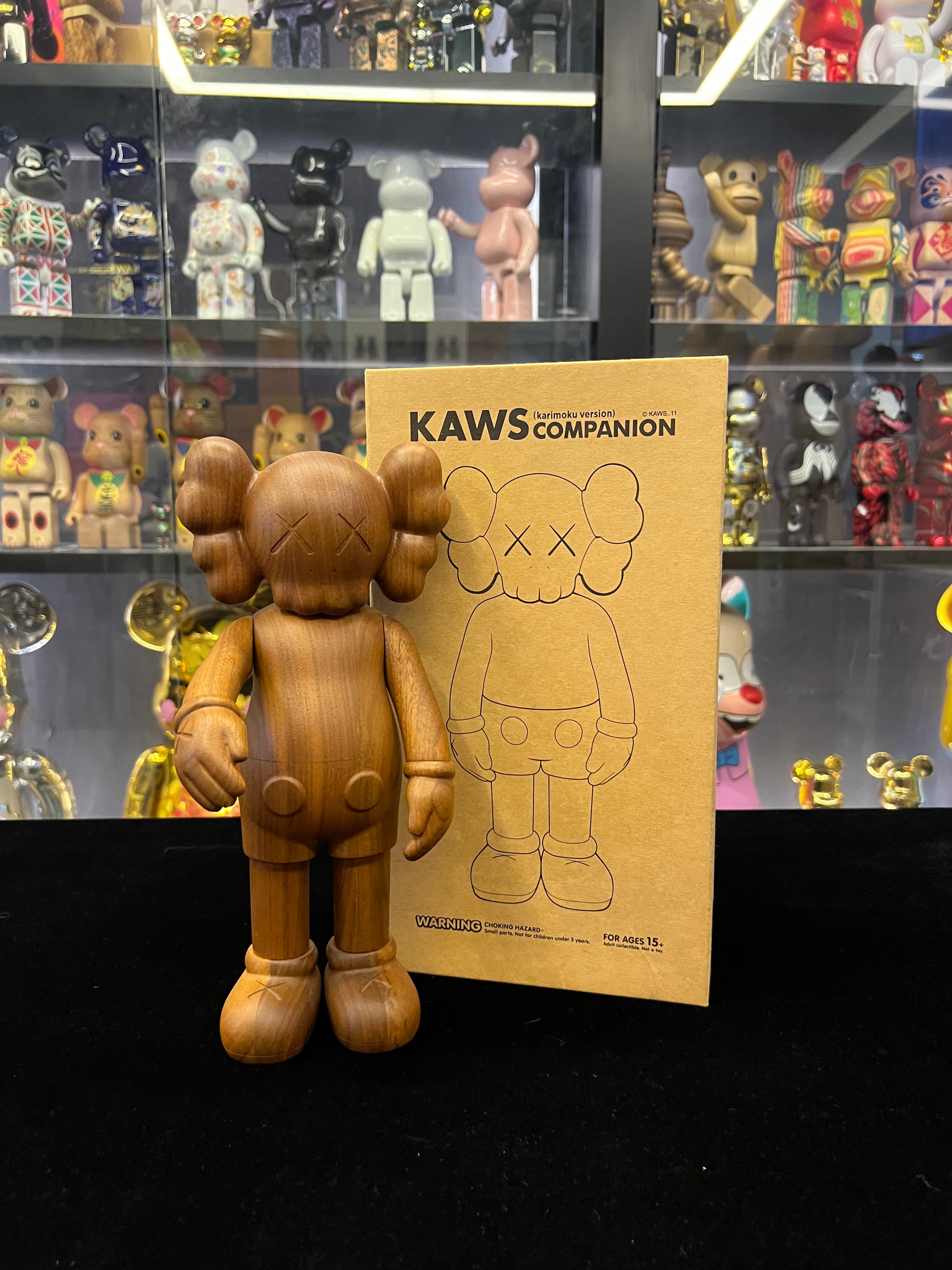 Version Kaws x Karimoku