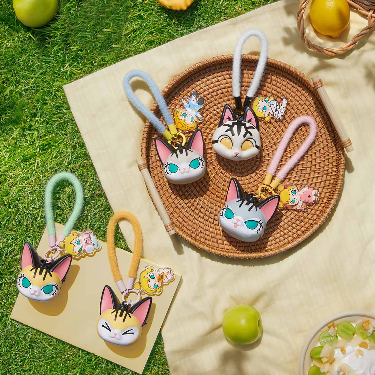 Baby Molly & Baby Tabby Series Squsihy Charm Blind Box 喵趣橫生系列-捏捏掛件盲盒