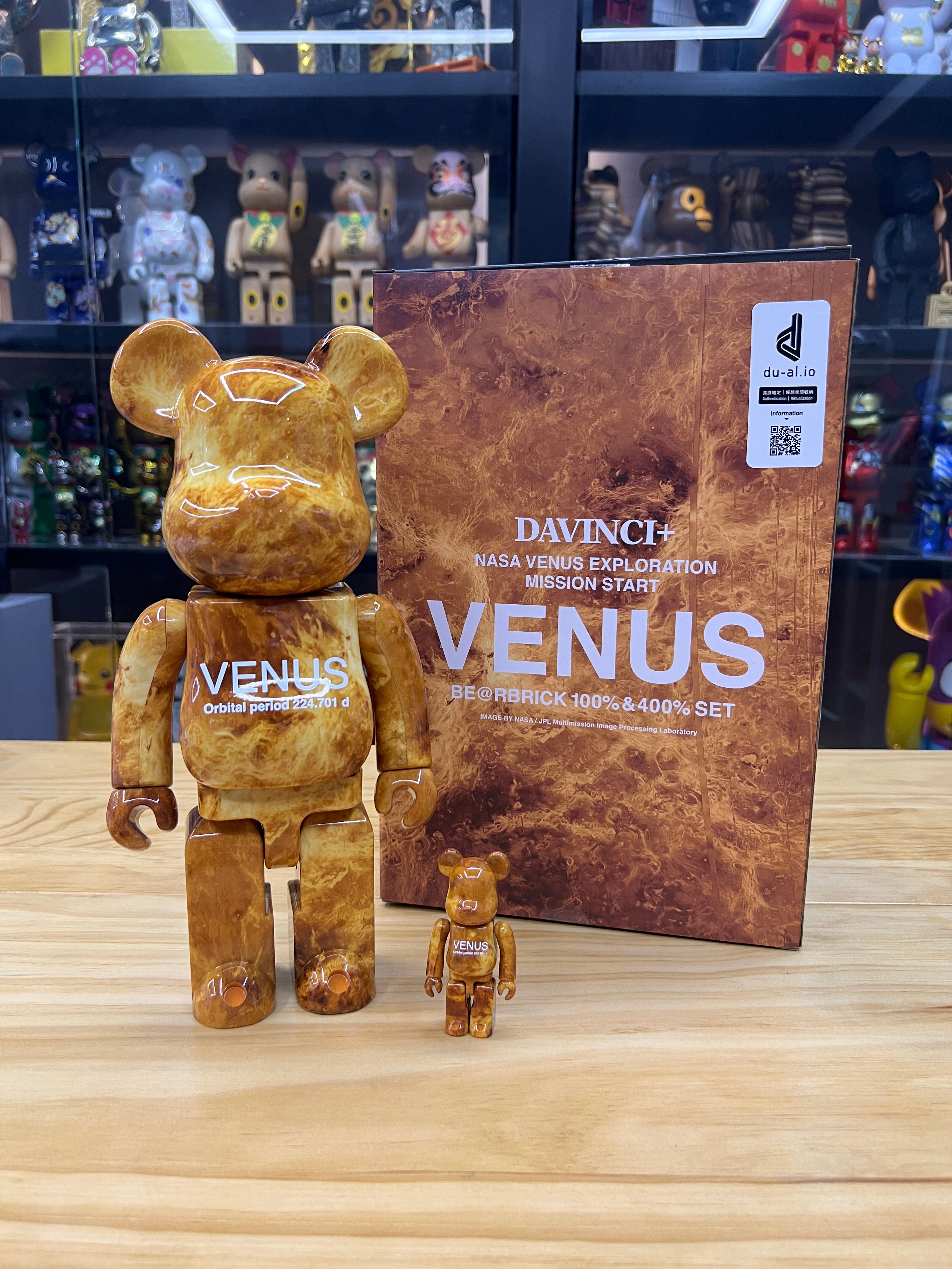 100% & 400% VENUS BE@RBRICK