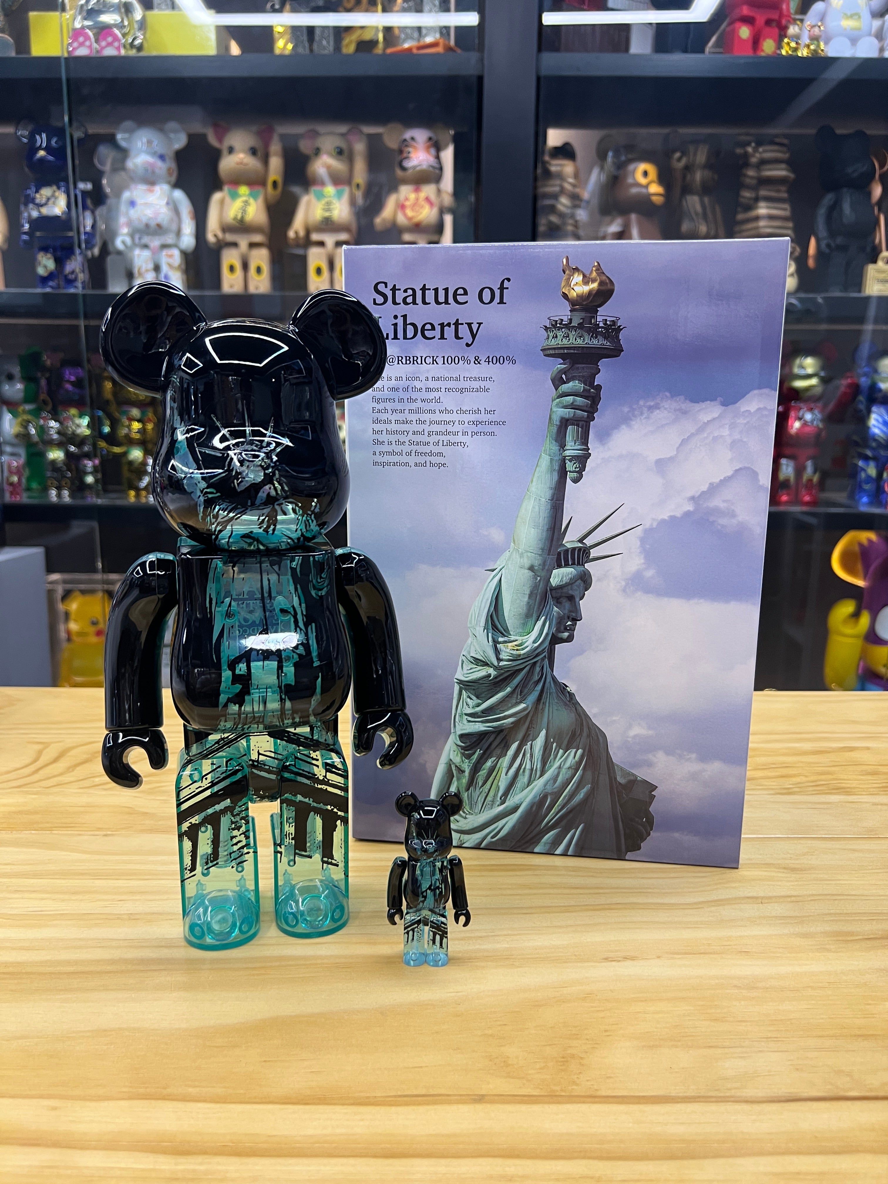 100% & 400% BE@RBRICK Statue of Liberty