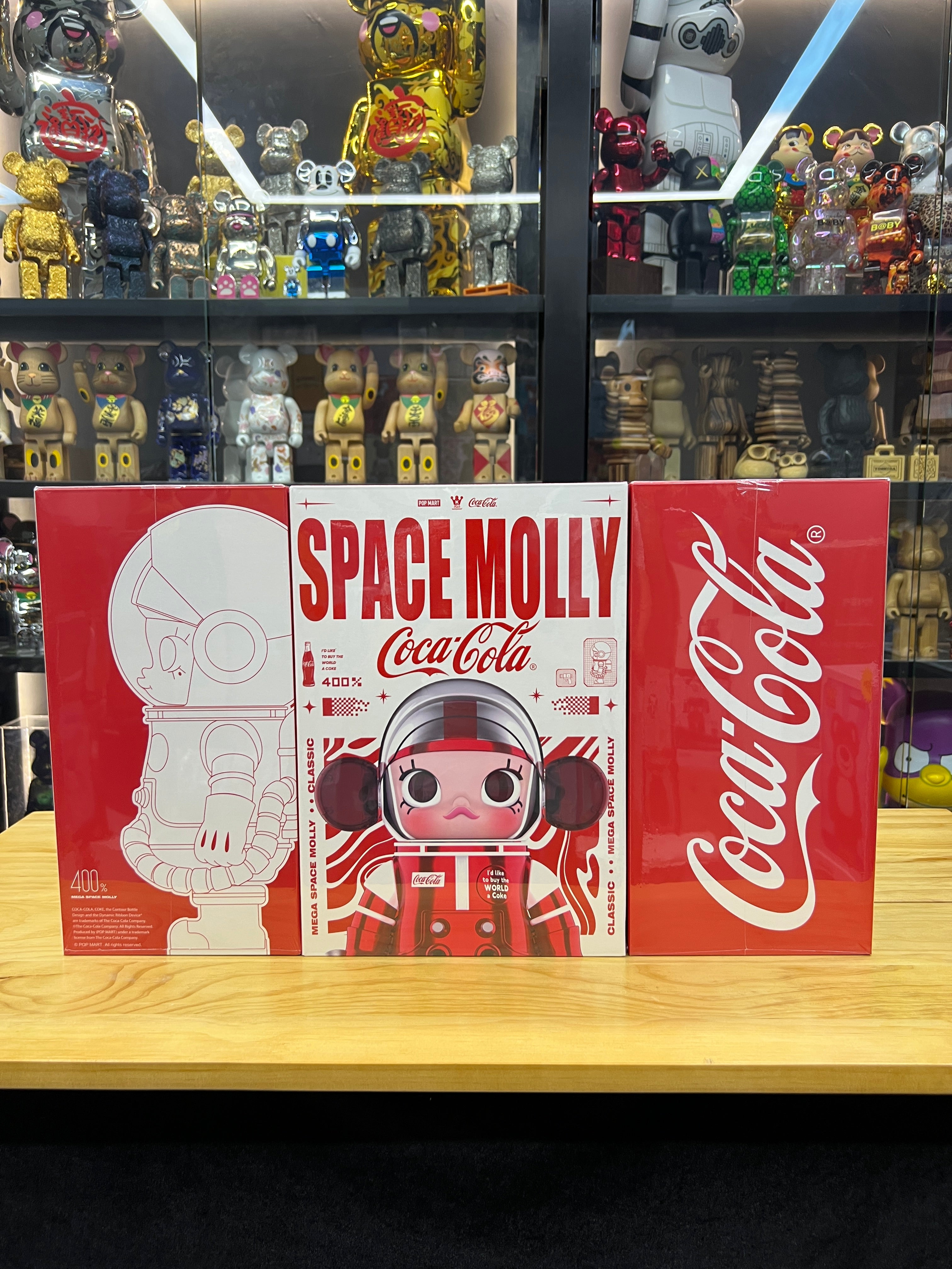 400% Mega Space Molly Coca Cola