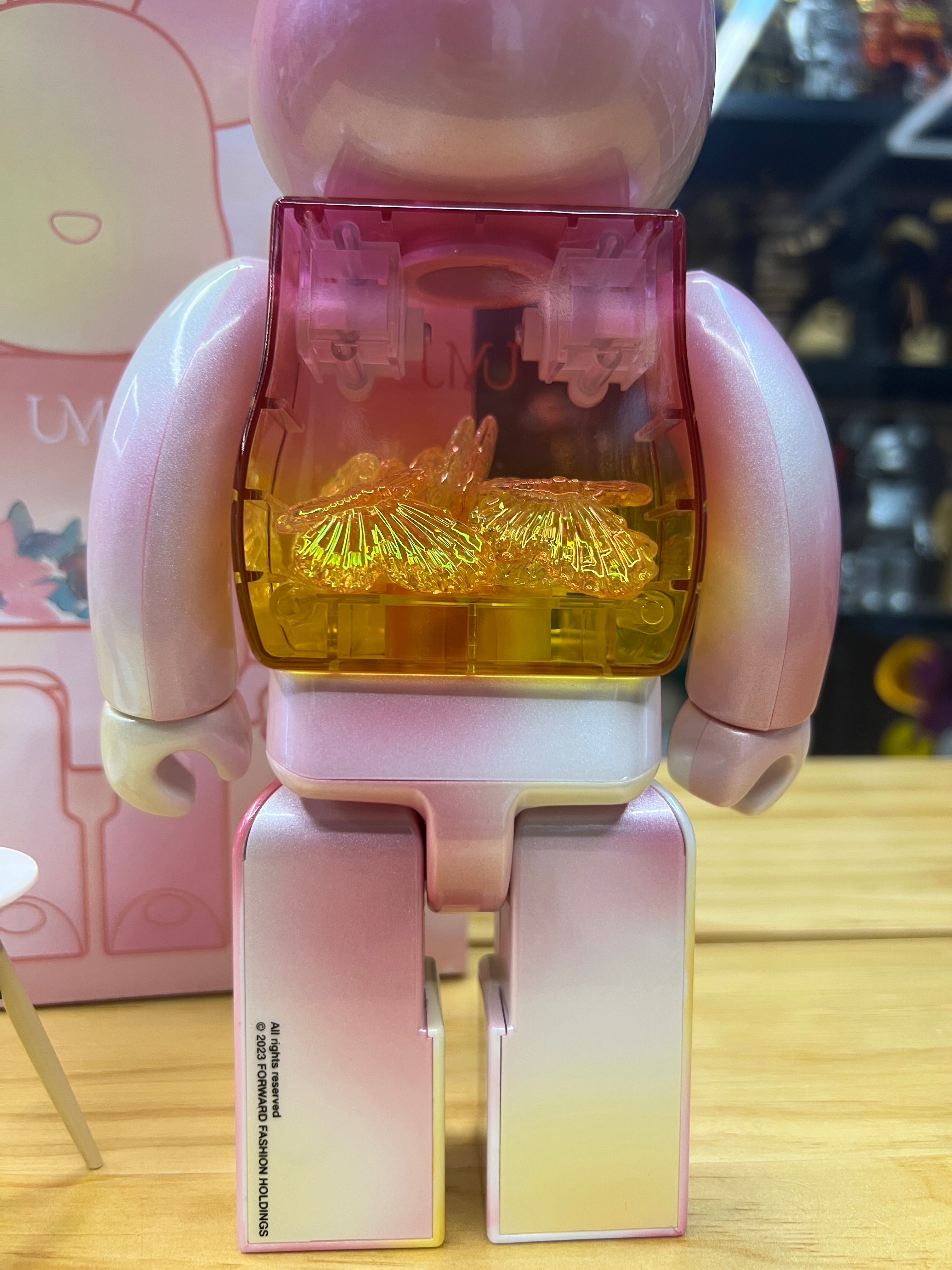 100% & 400% Be@rbrick UM Junior Macau 2023