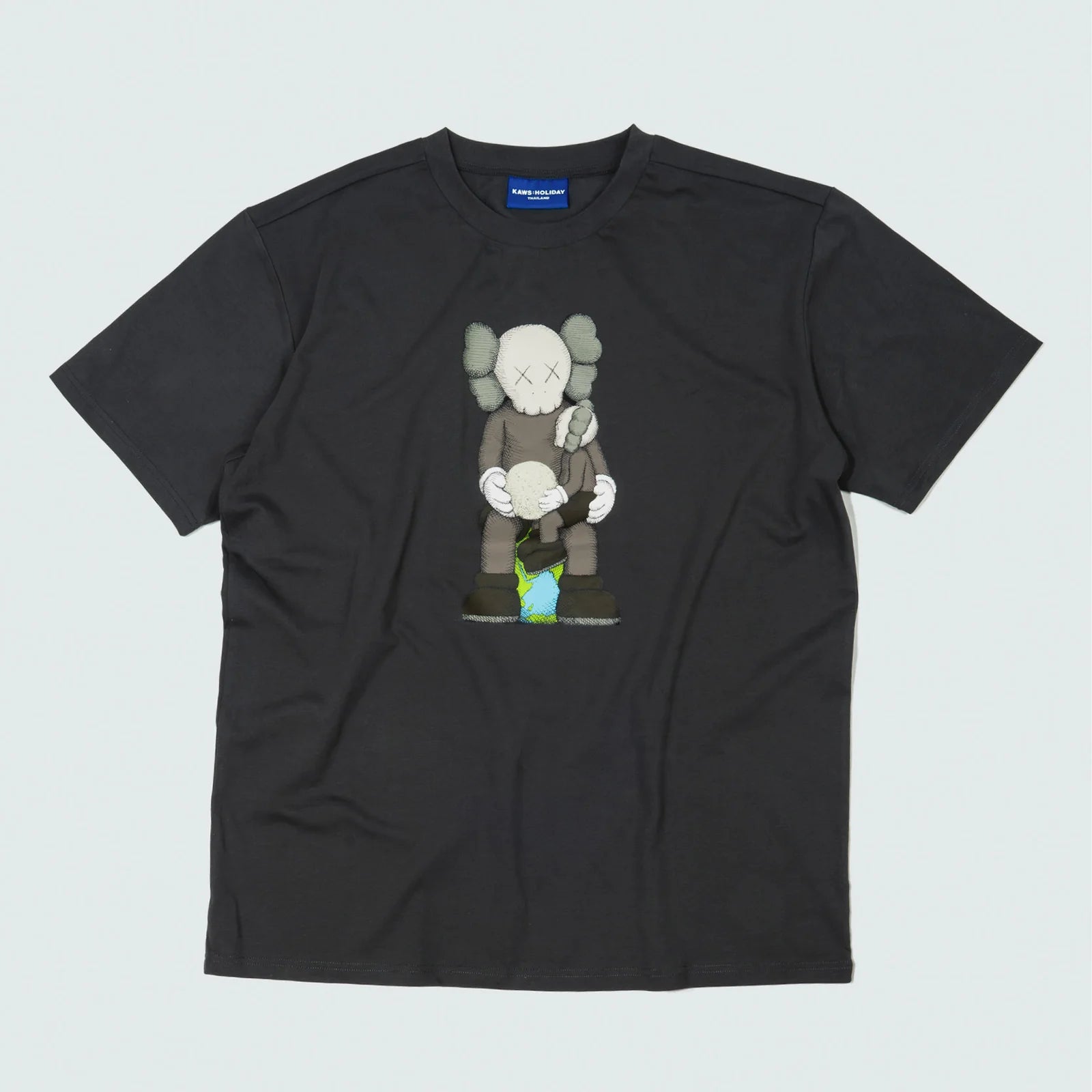 KAWS:HOLIDAY THAILAND - T-Shirt