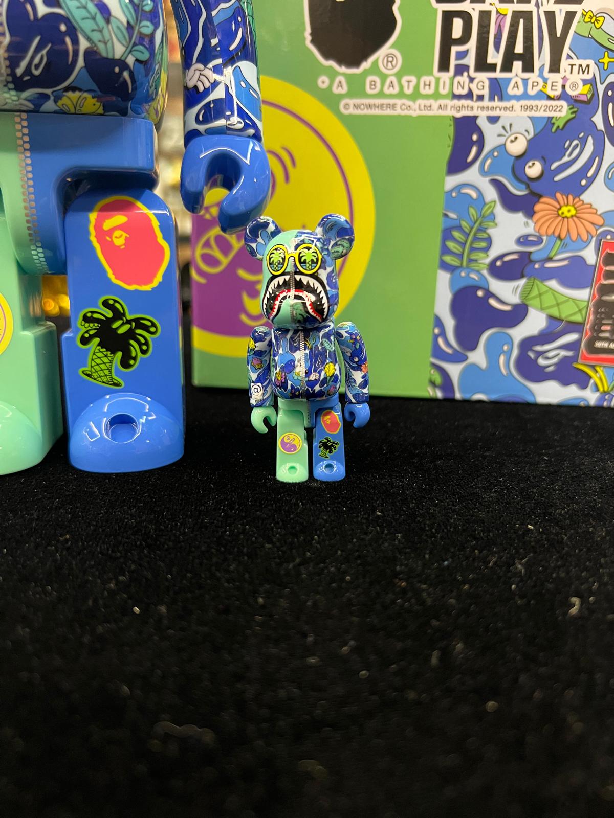 100% & 400% BE@RBRICK Steven Harrington X BAPE(R) SHARK (Blue)