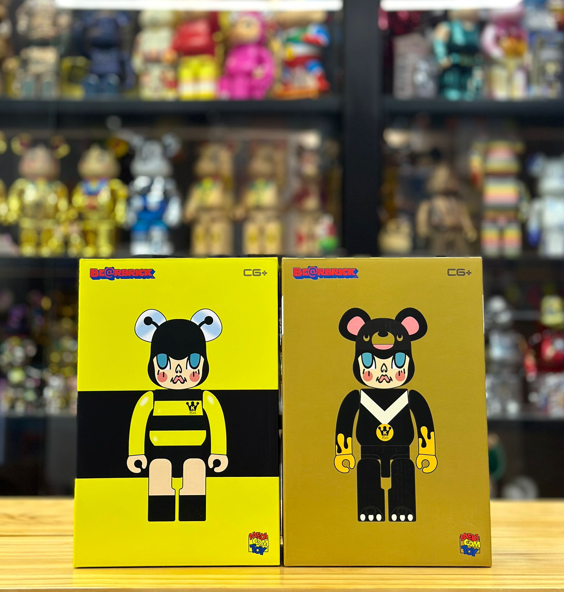 Set of 2pcs 100% & 400 % BE@RBRICK X KENNYWORK MOLLY BEE & BEAR
