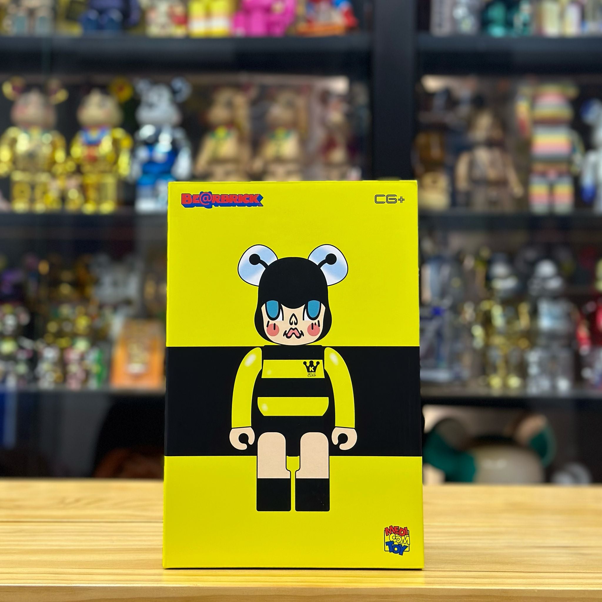 100% & 400% BE@RBRICK X KENNYWORK MOLLY BEE