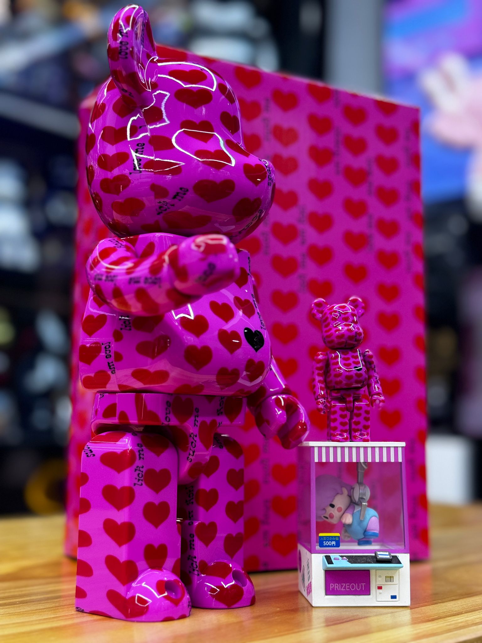 100% & 400% Bearbrick x Hide Pink Heart