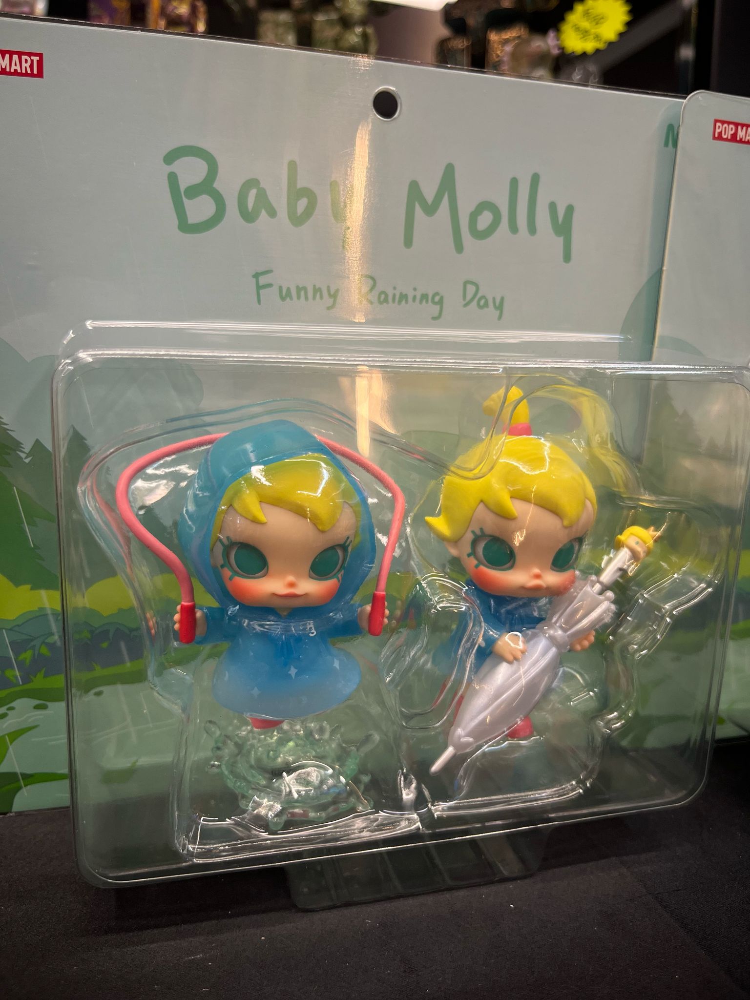 POP MART Baby Molly快樂的下雨天手辦 Funny Raining Day Figure