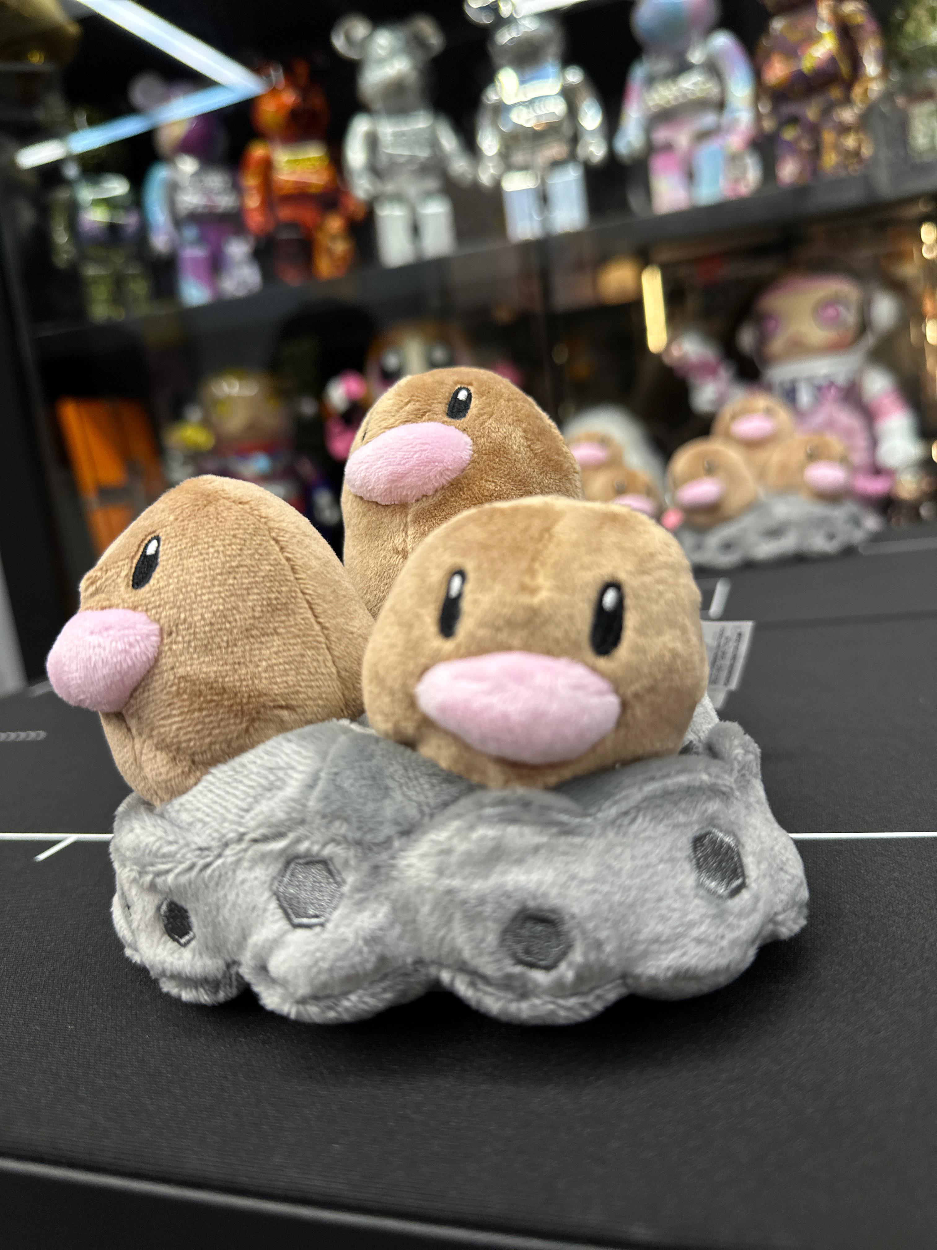 三頭地鼠公仔擺件 Dugtrio Doll