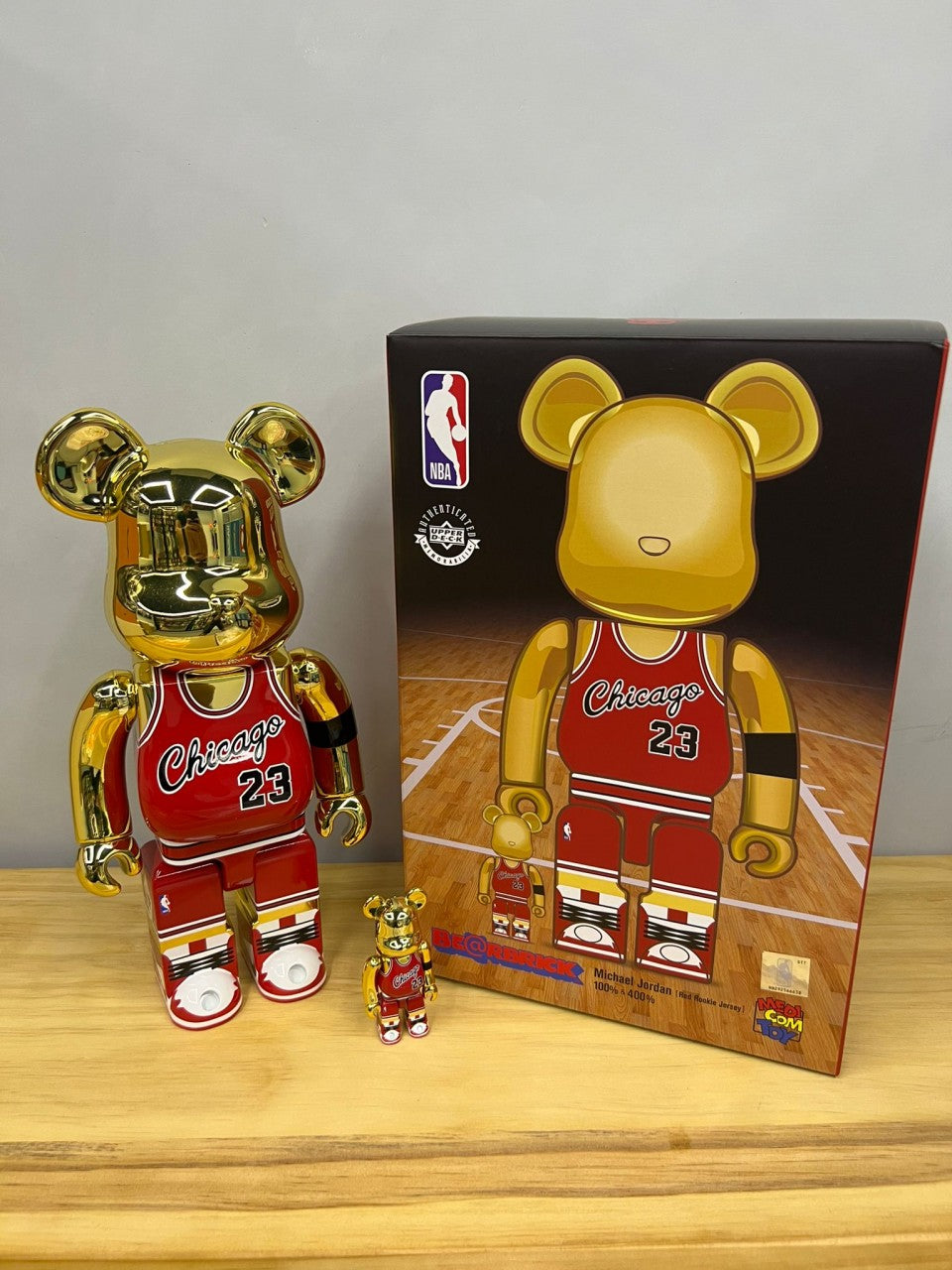 100 % et 400 % Be@rbrick Michael Jordan MAILLOT ROOKIE 1985