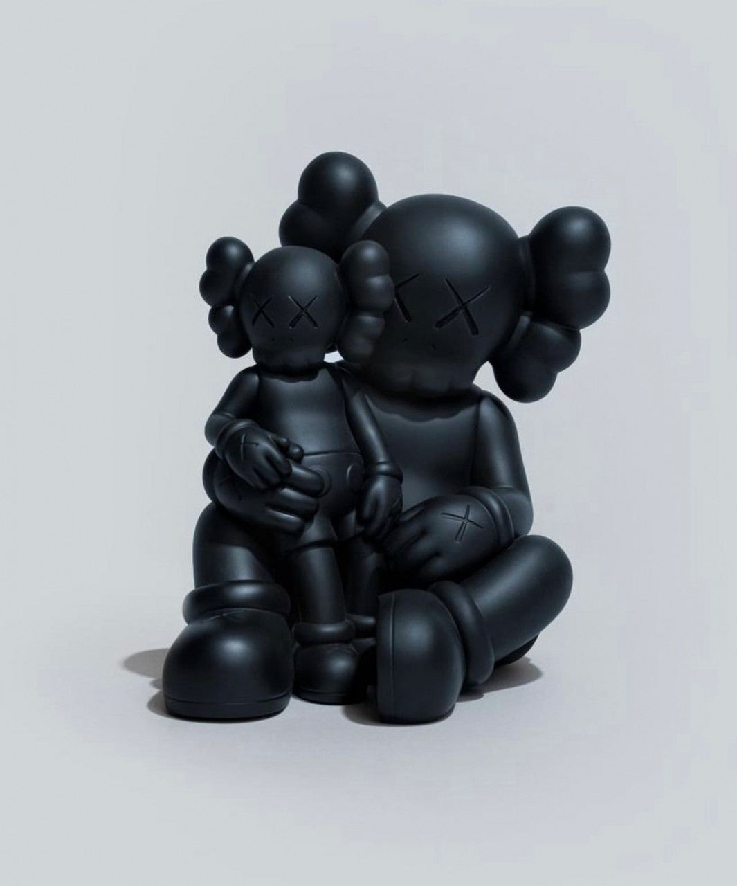 Kaws Holiday Changbai Mountain長白山 - Figure (Black黑色)