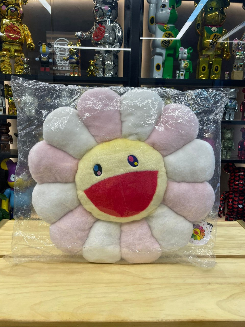 Coussin fleuri 60 cm (rose clair et blanc)