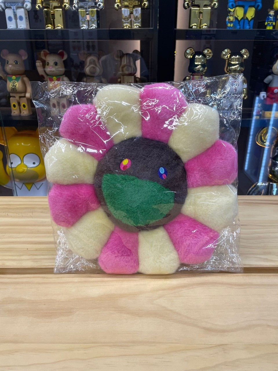 30cm Flower cushion (Pink & Brown)