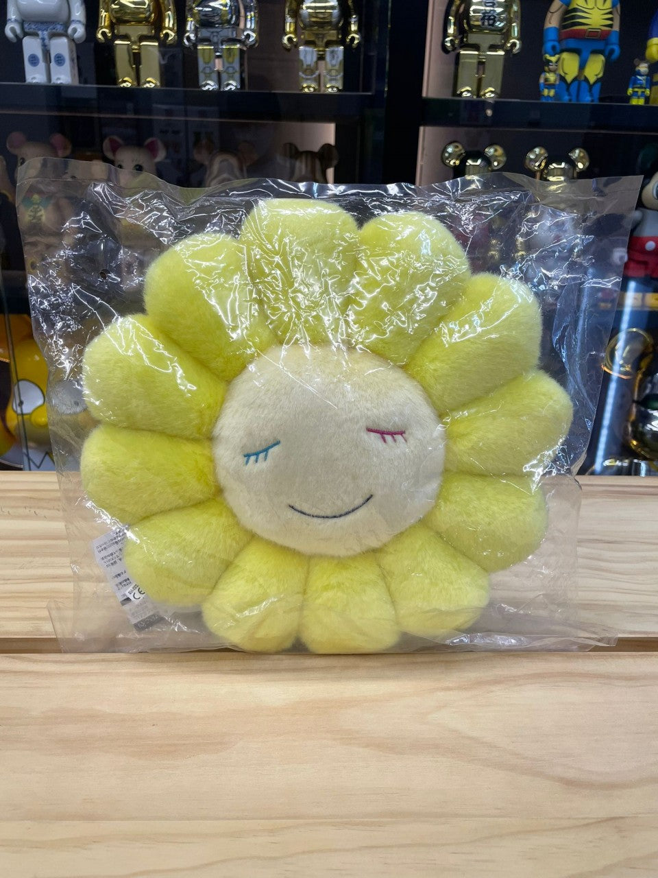 30cm Flower Cushion (Yellow & White)