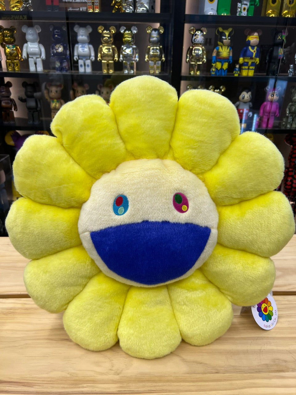 60cm Flower Cushion (Yellow & White)