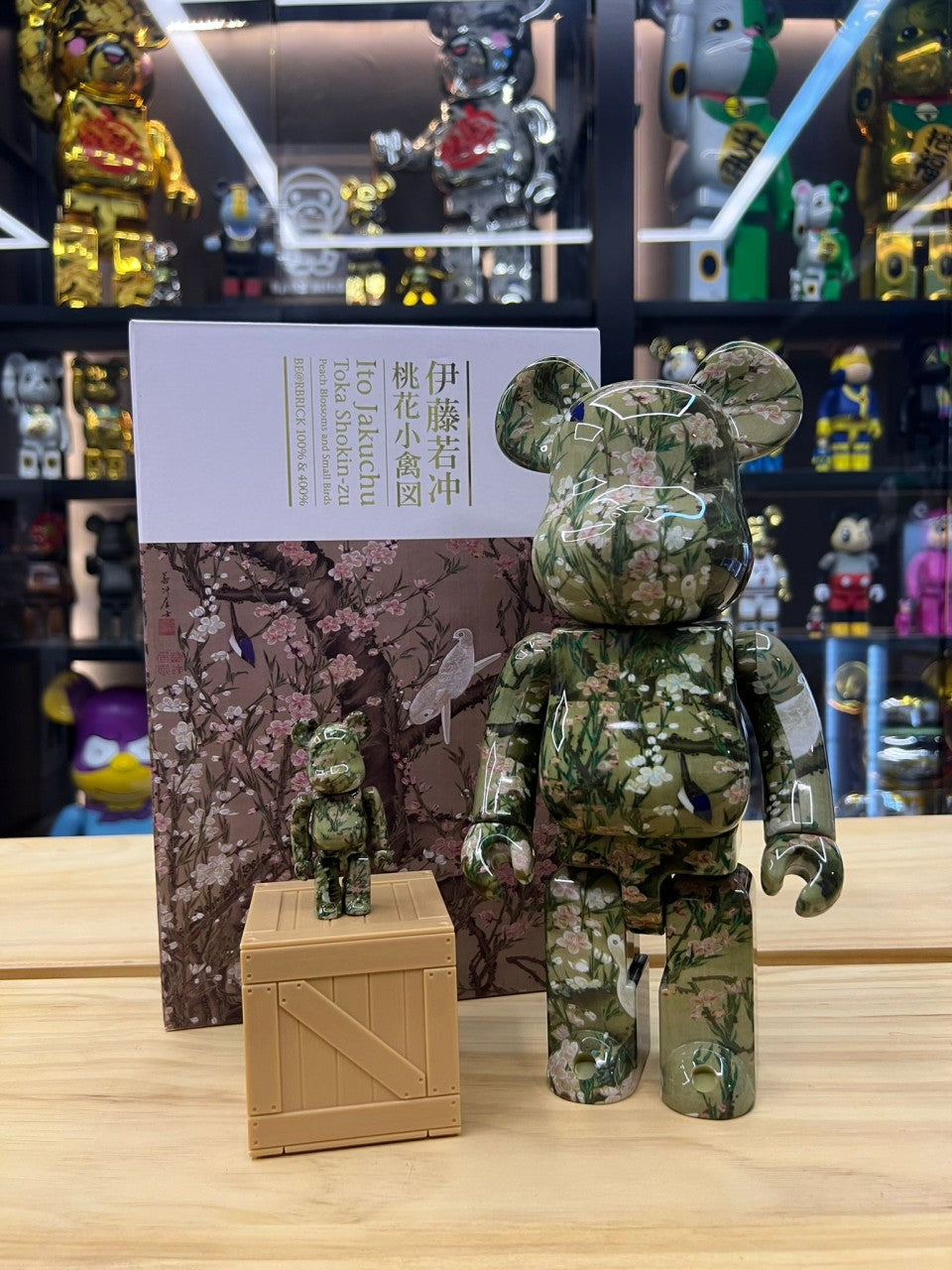 100% & 400% Be@rbrick 伊藤若冲「桃花小禽図」