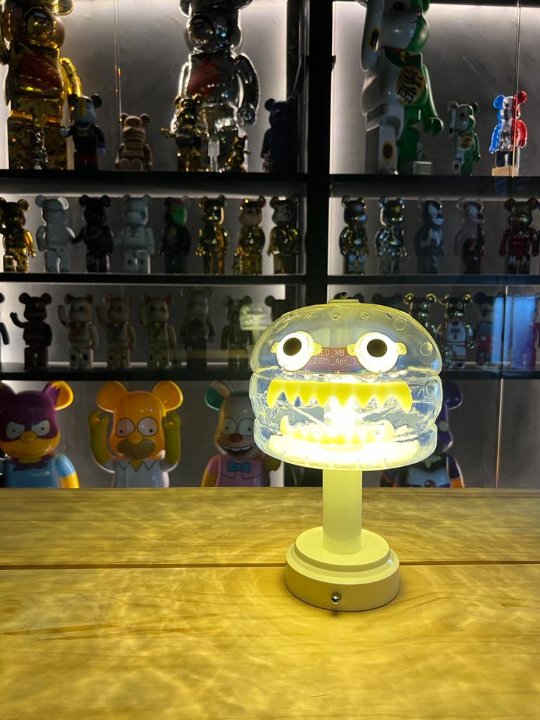 UNDERCOVER HAMBURGER LAMP (CLEAR)