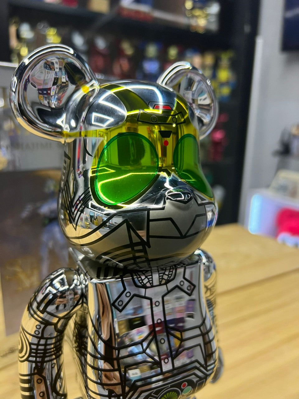 400% Be@rbrick Shadow Moon (Ver.Hajime Sorayama) 空山基影月