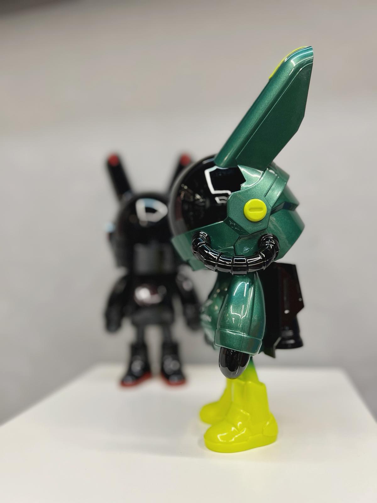 400% Robbi x Aston Martin Space Racer