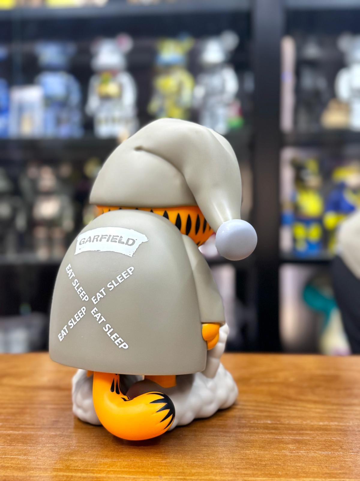 Garfield - "I am not Sleeping" 26cm Yawn