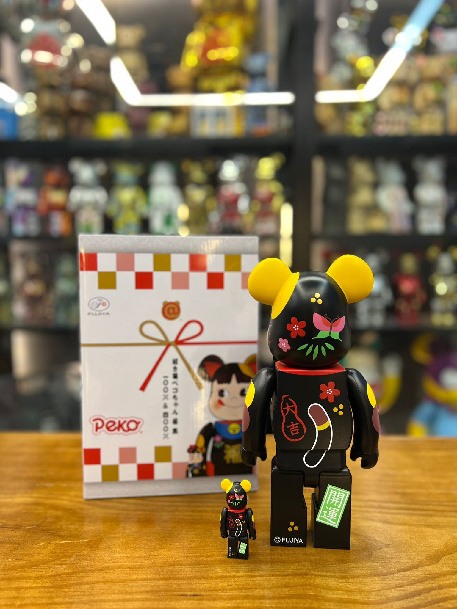 100% & 400% BE@RBRICK 招き猫 ペコちゃん 福 黒
