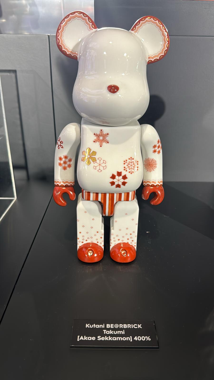 400% Kutani Be@rbrick Takumi ( Akae Sekkamon)