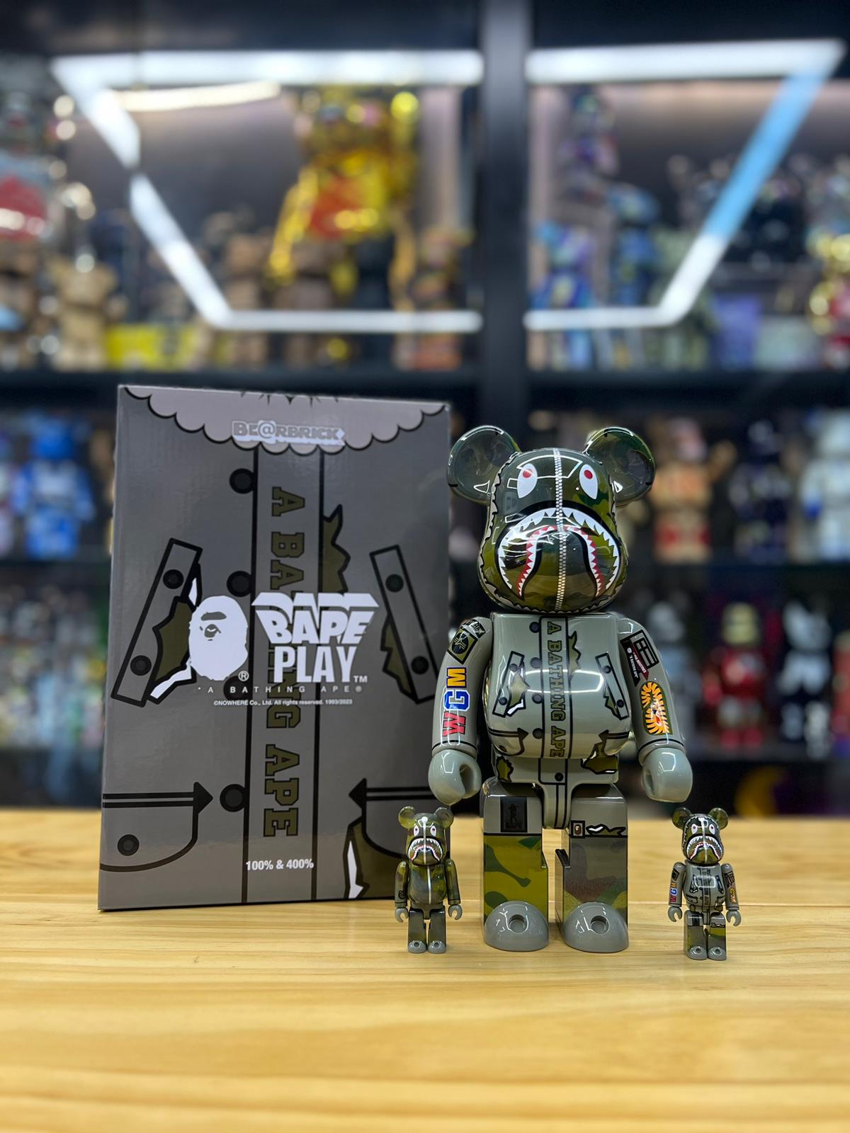 100% & 400% BE@RBRICK BAPE(R) × ALPHA CAMO SHARK 2023